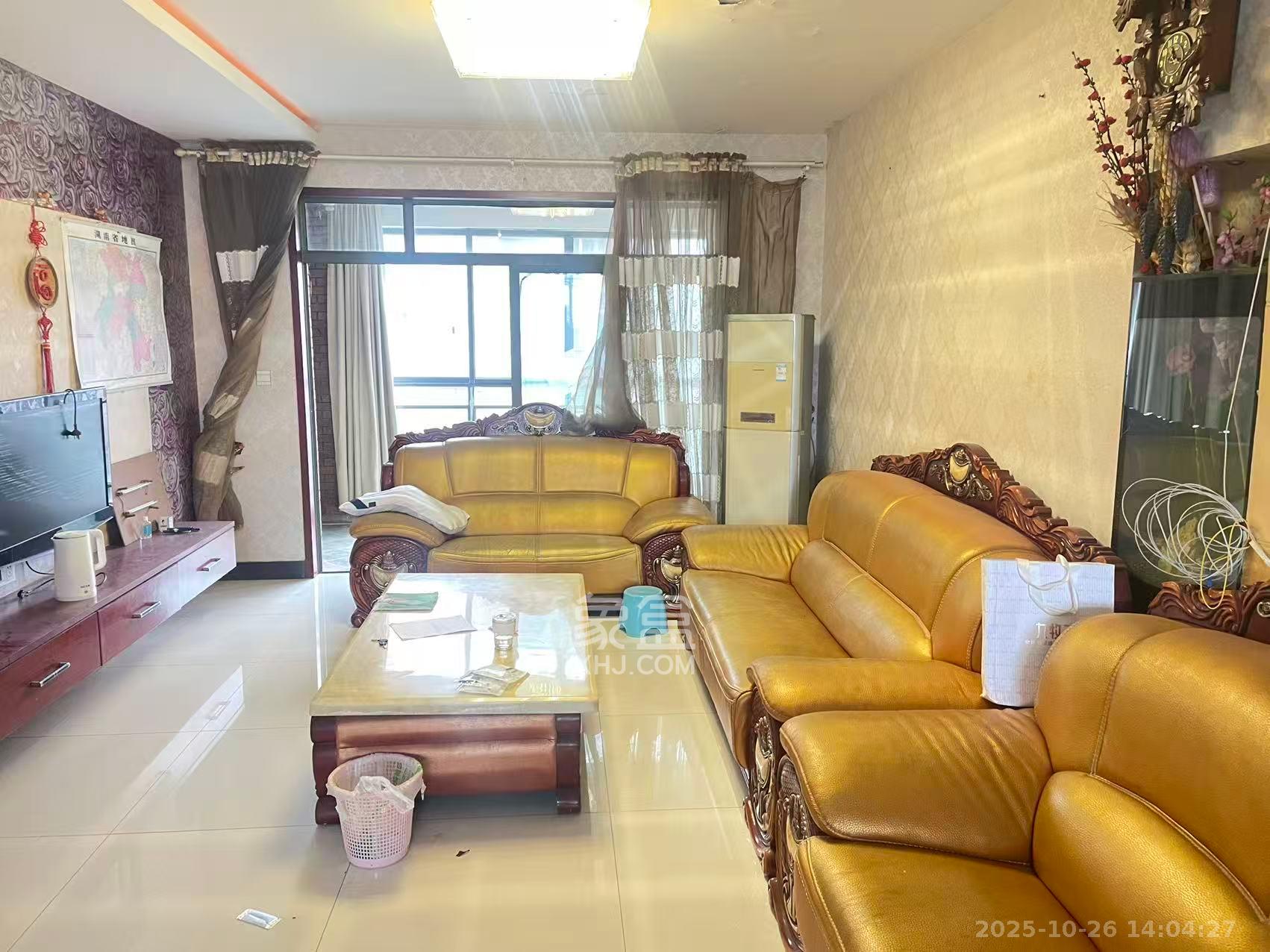 奥林匹克花园  3室2厅1卫    3300.0元/月 奥林匹克花园  3室2厅1卫    3300.0元/月