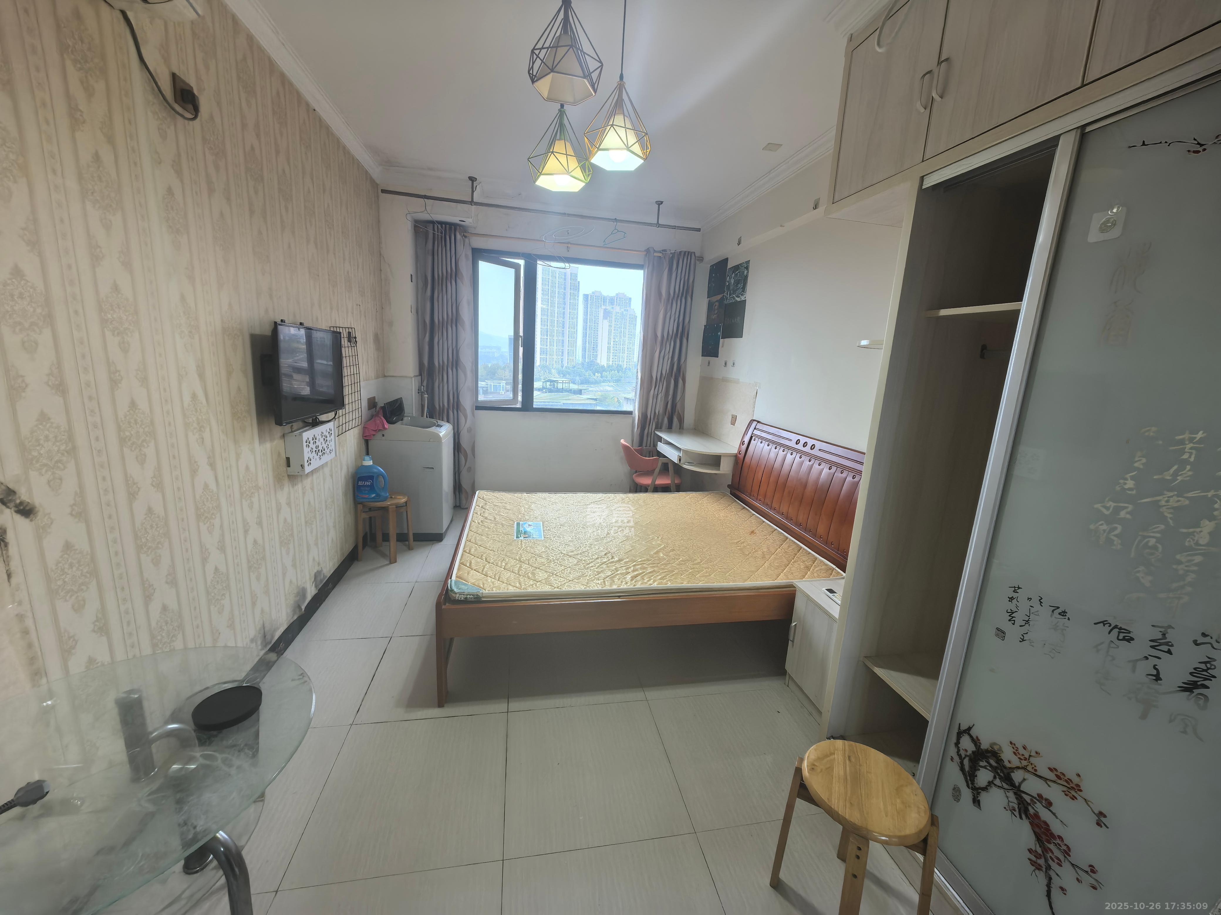 合能洋湖公馆  1室1厅1卫    1200.0元/月室内图