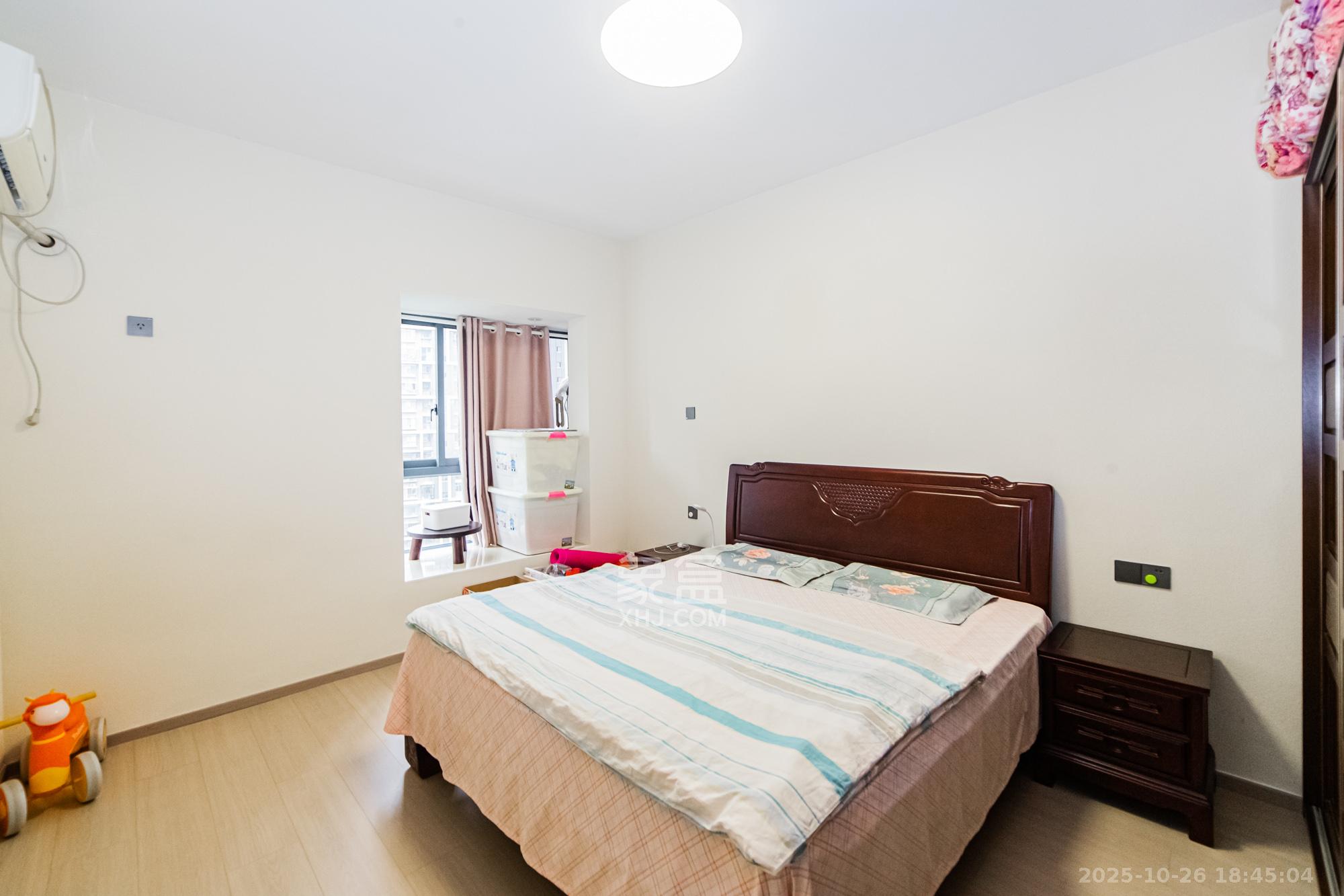 湘江北尚  2室2厅1卫    106.0万 湘江北尚  2室2厅1卫    106.0万卧室