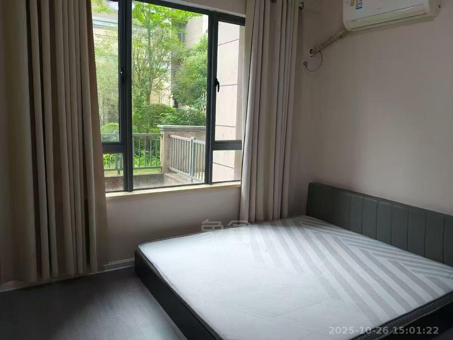 玫瑰御园 3室2厅2卫 2500.0元/月 玫瑰御园 3室2厅2卫 2500.0元/月室内图