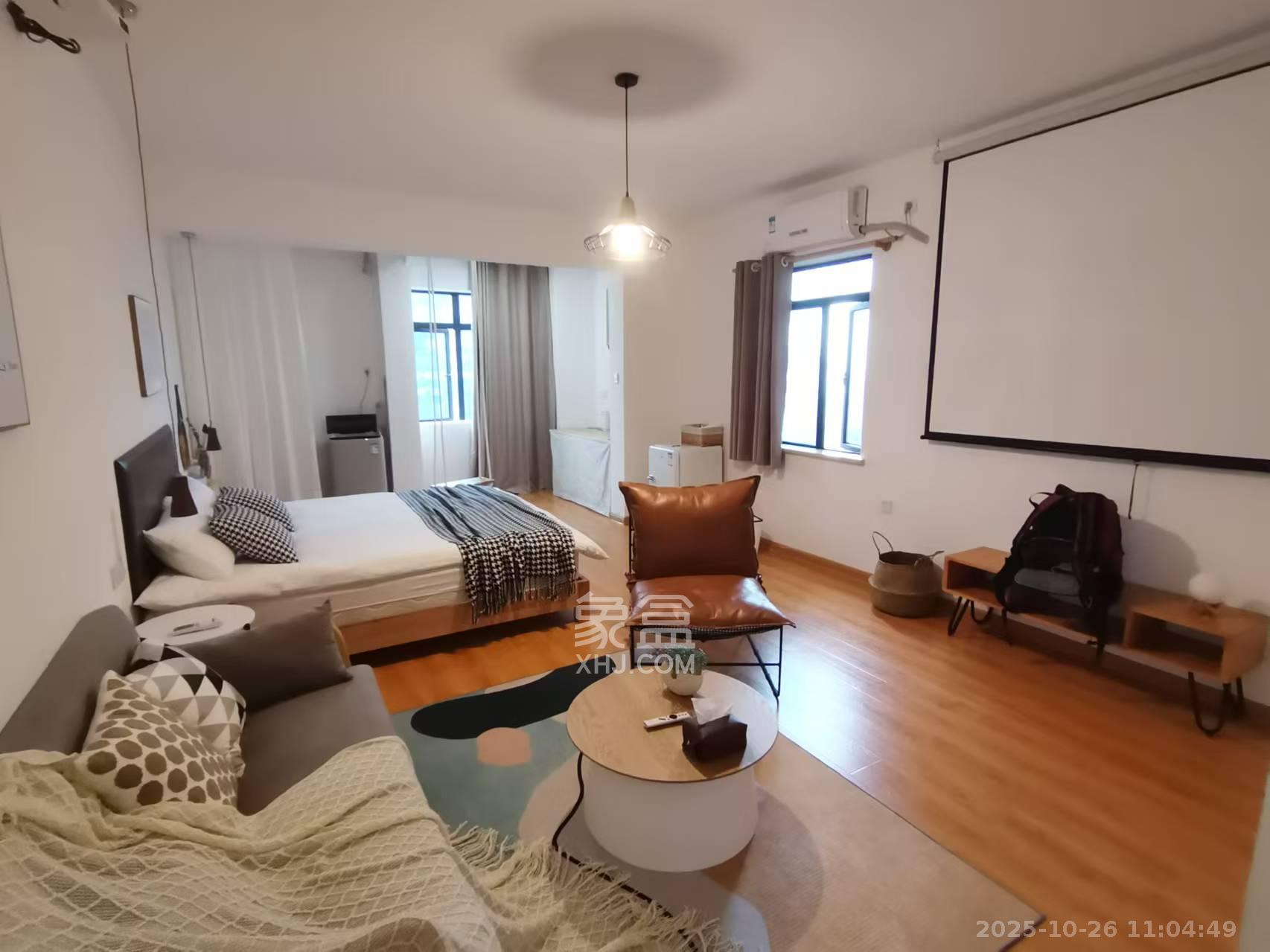 湘域城邦(湘域国际中心)  1室1厅1卫    2000.0元/月 湘域城邦(湘域国际中心)  1室1厅1卫    2000.0元/月