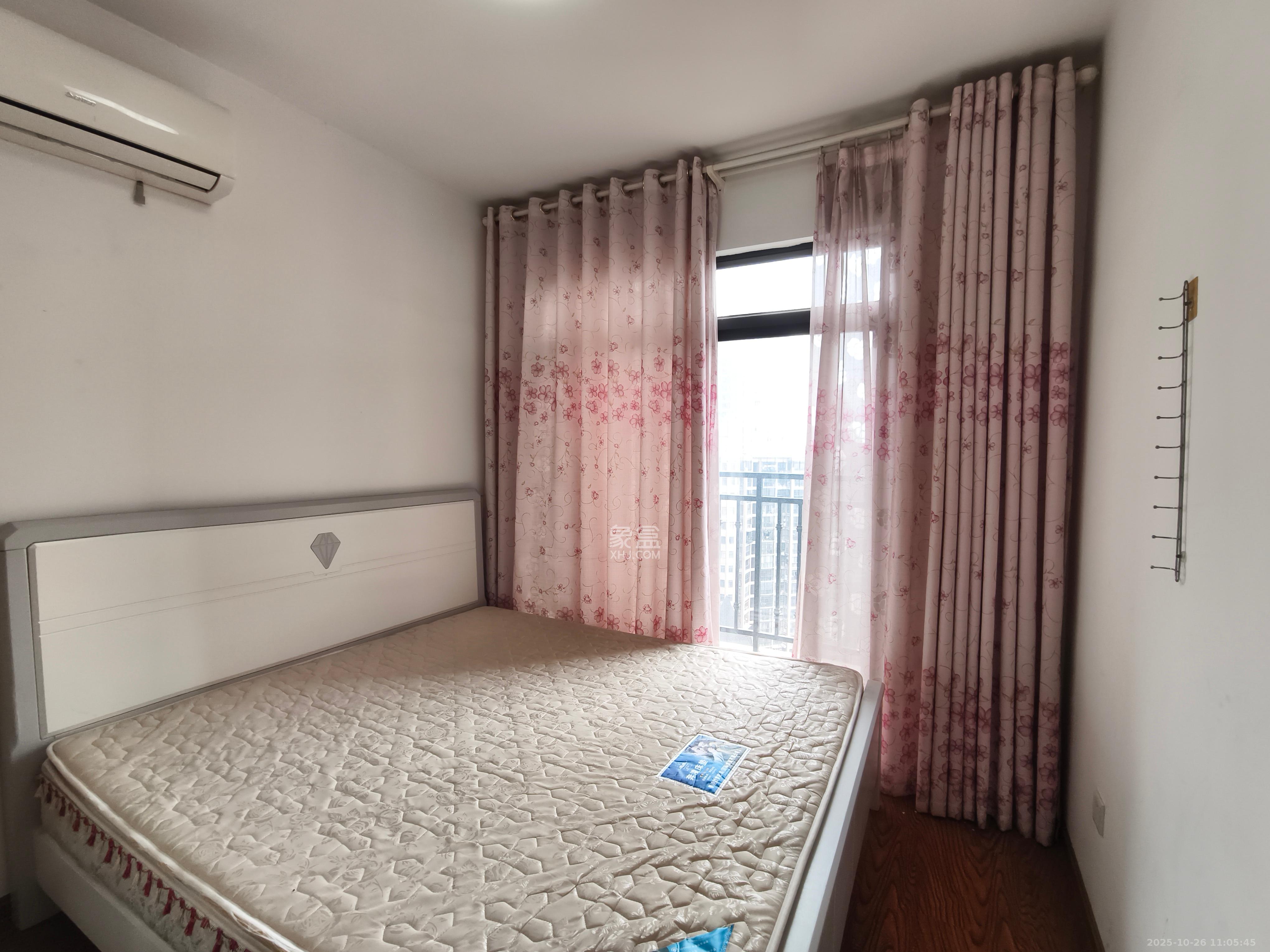 康桥长郡 3室2厅1卫 1900.0元/月 康桥长郡 3室2厅1卫 1900.0元/月室内图