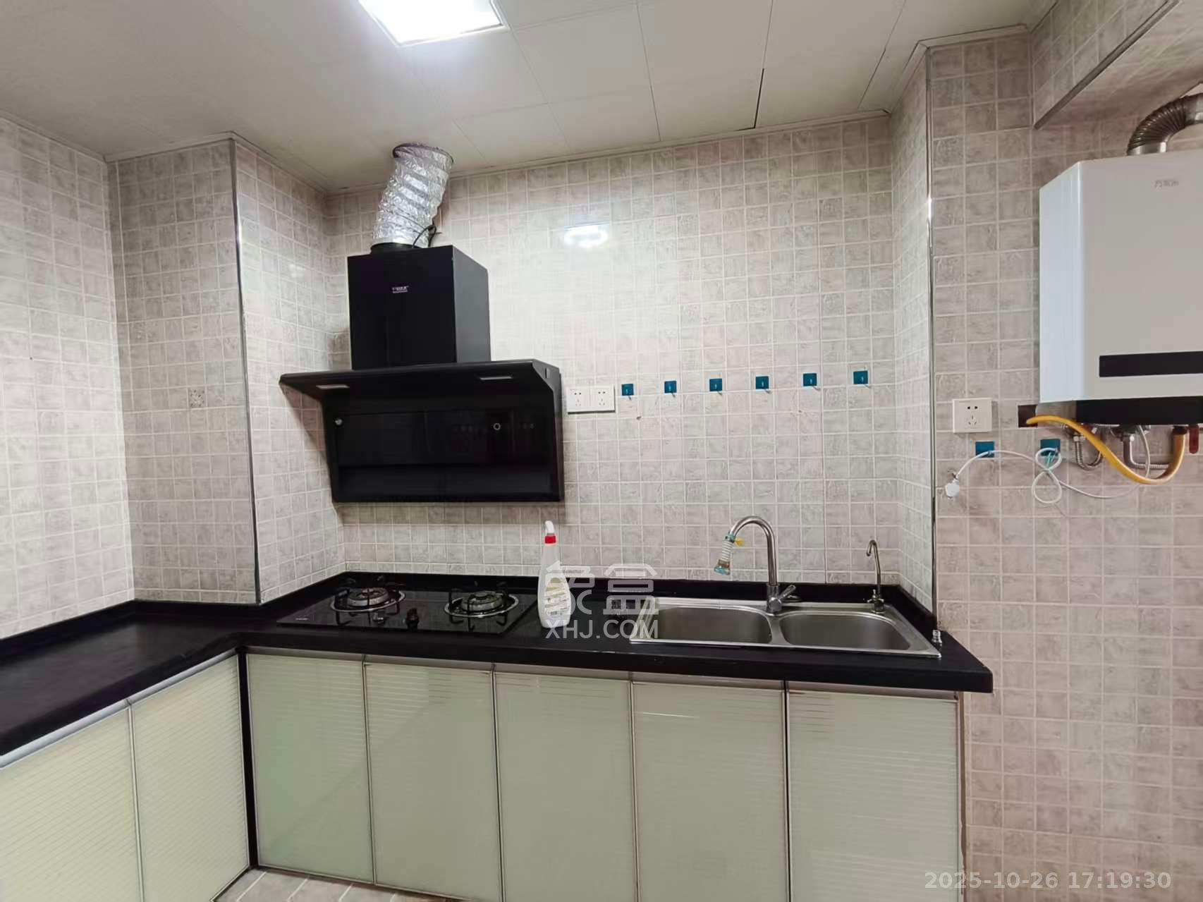 岳华嘉园  2室2厅1卫    1800.0元/月室内图