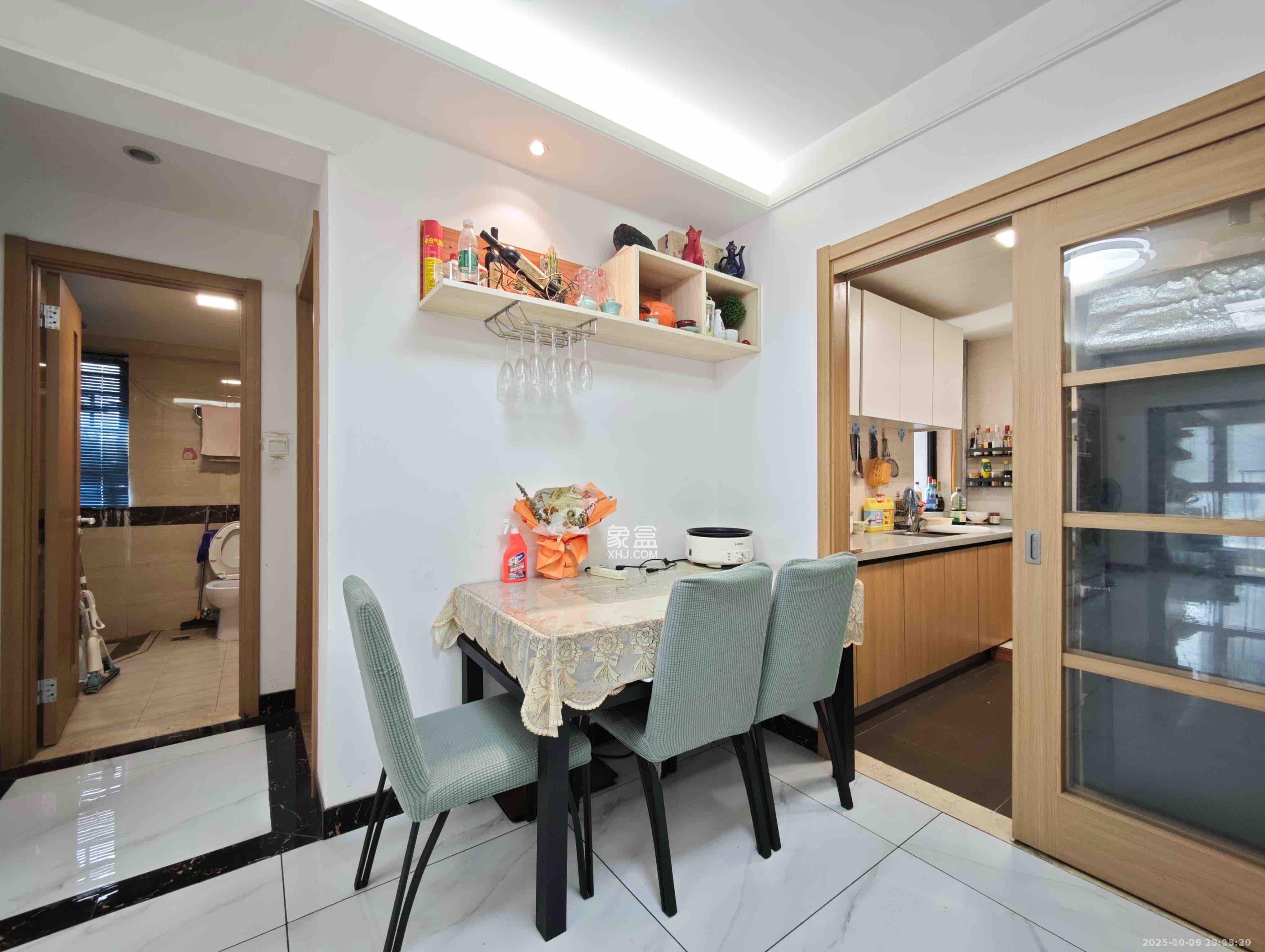 万科魅力之城非凡里  3室1厅2卫    2600.0元/月室内图