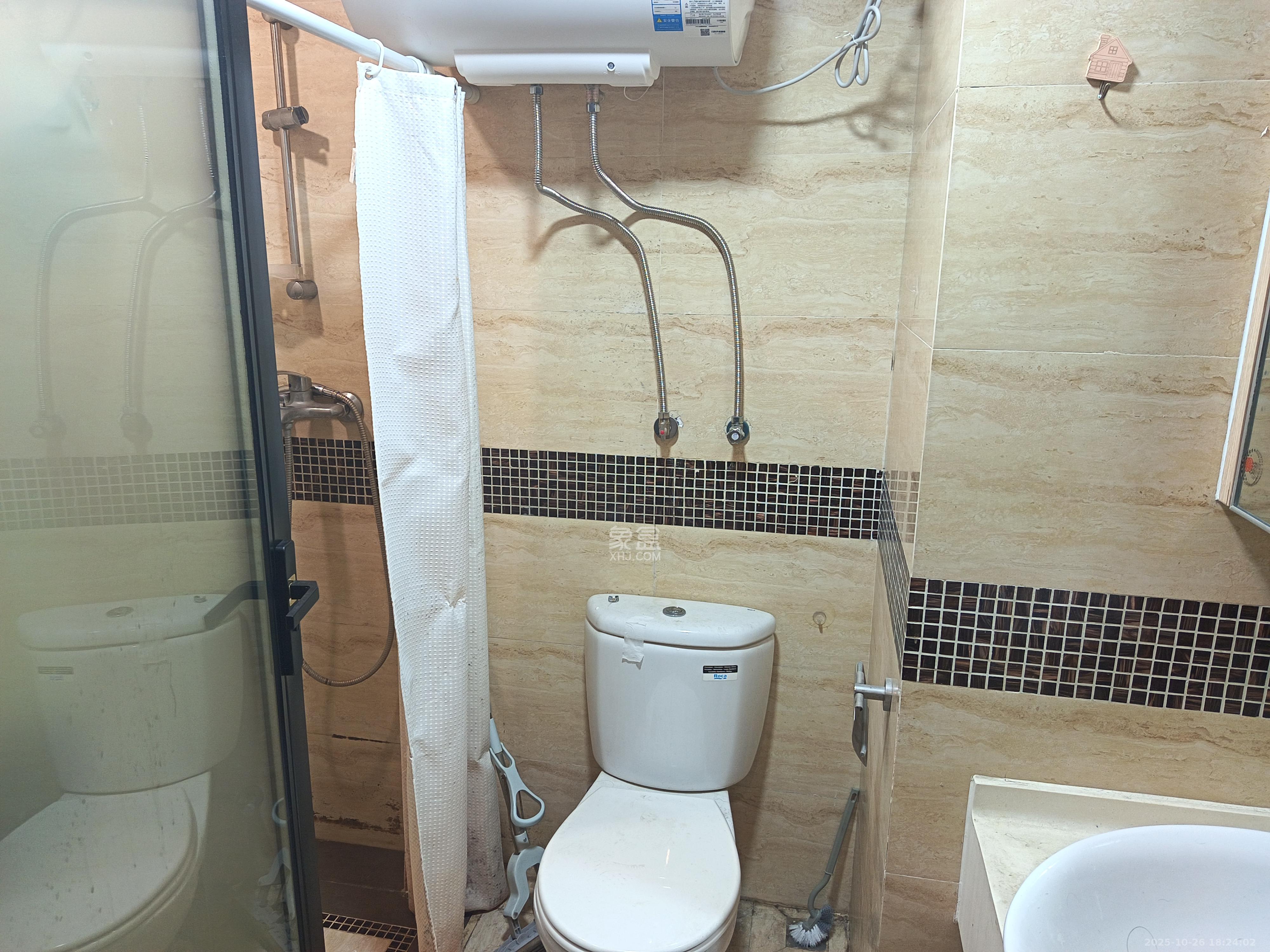 万科金域华府一期  1室1厅1卫    1300.0元/月室内图