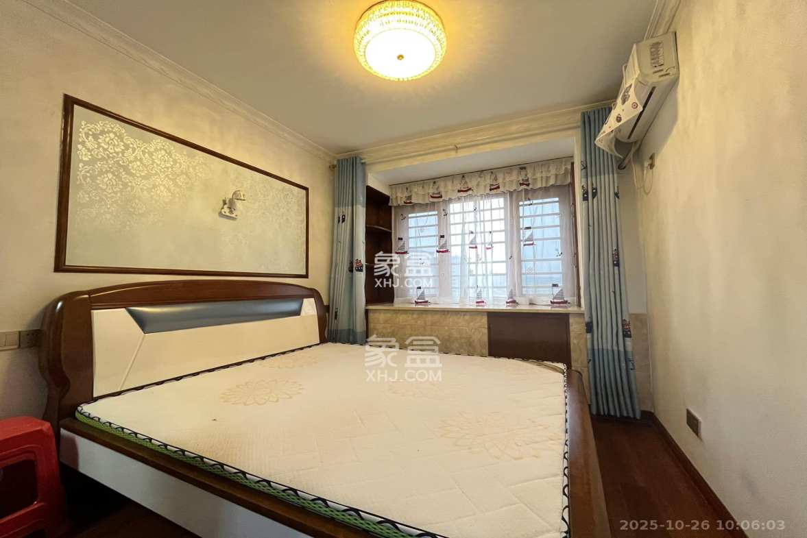 莲香园  2室2厅1卫    2200.0元/月 莲香园  2室2厅1卫    2200.0元/月室内图