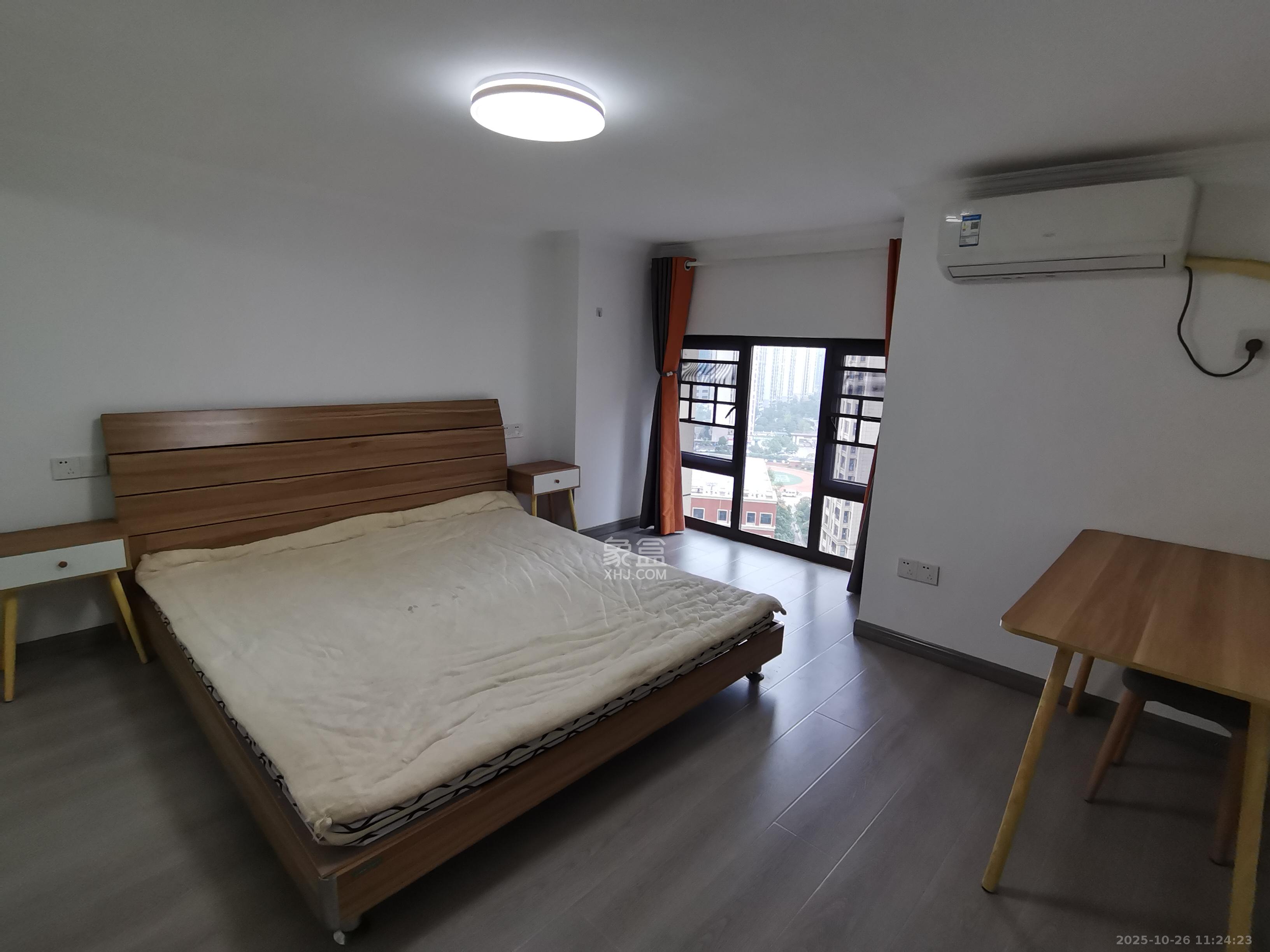 润和滨江府  2室1厅1卫    1800.0元/月室内图