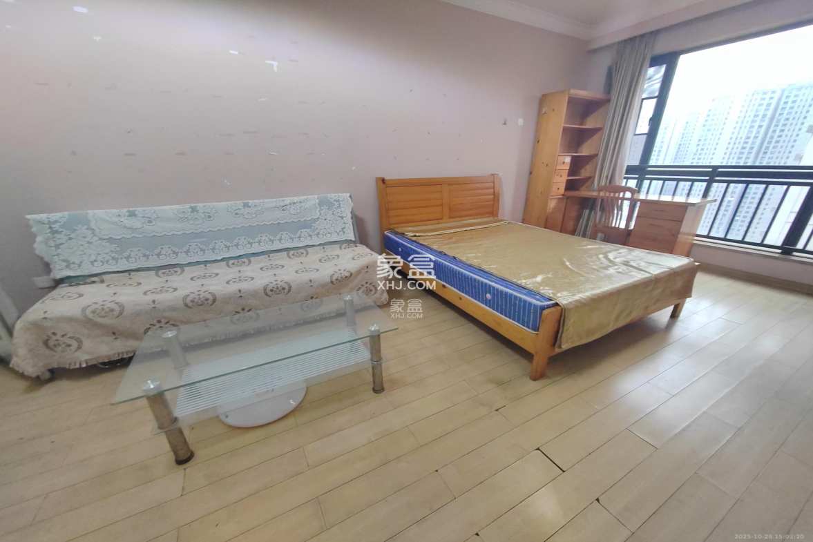 旭辉藏郡(藏郡、旭湘华府)  1室1厅1卫    1400.0元/月 旭辉藏郡(藏郡、旭湘华府)  1室1厅1卫    1400.0元/月室内图1