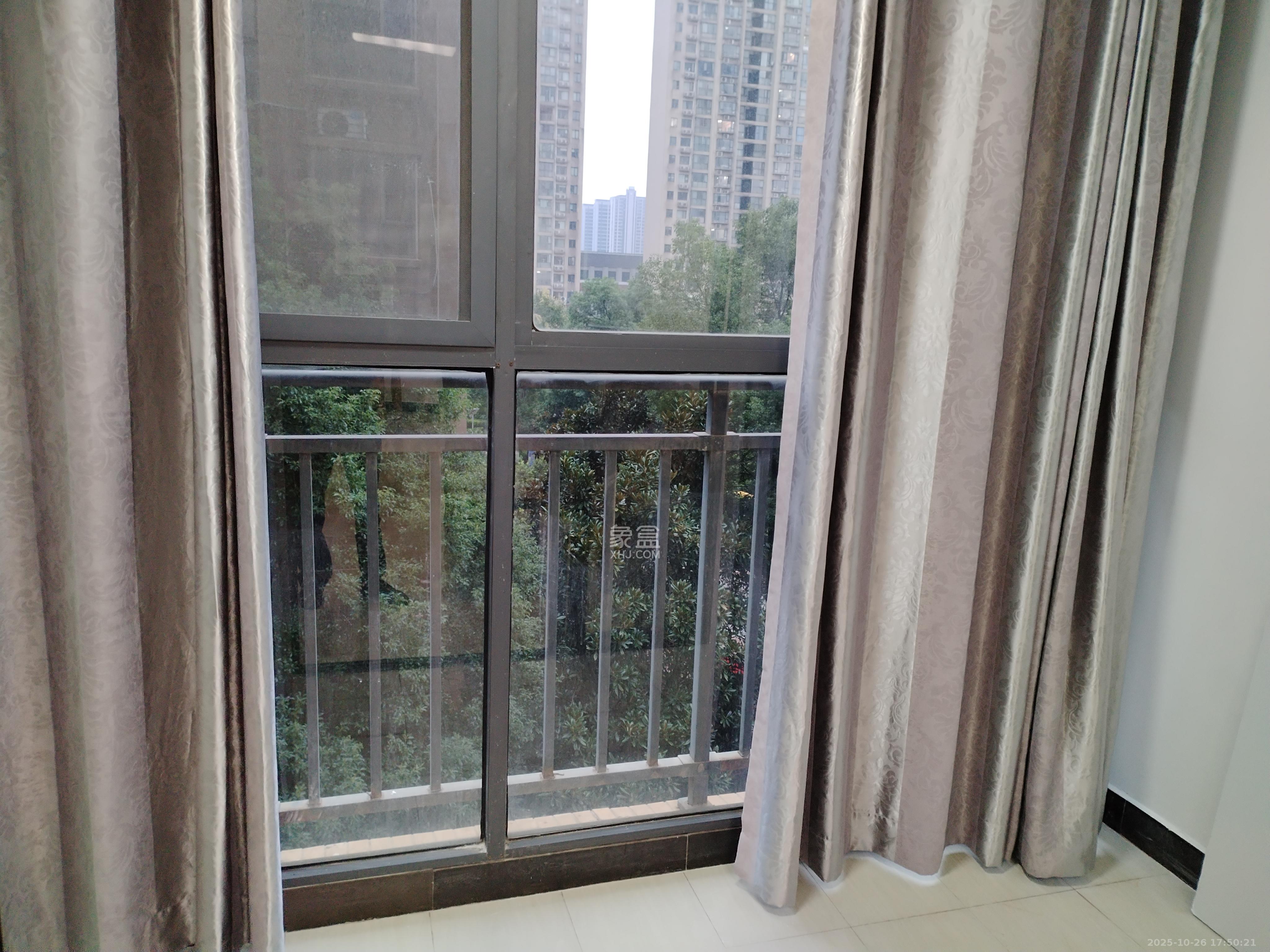 钰龙天下一期 2室2厅1卫 2100.0元/月 钰龙天下一期 2室2厅1卫 2100.0元/月室内图