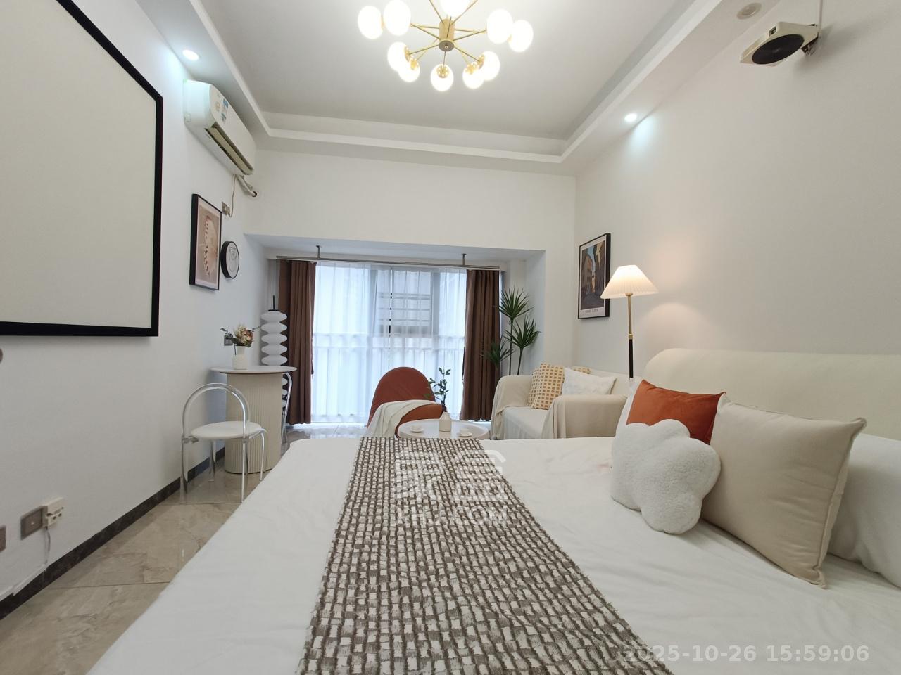 达美D6区  1室1厅1卫    1600.0元/月