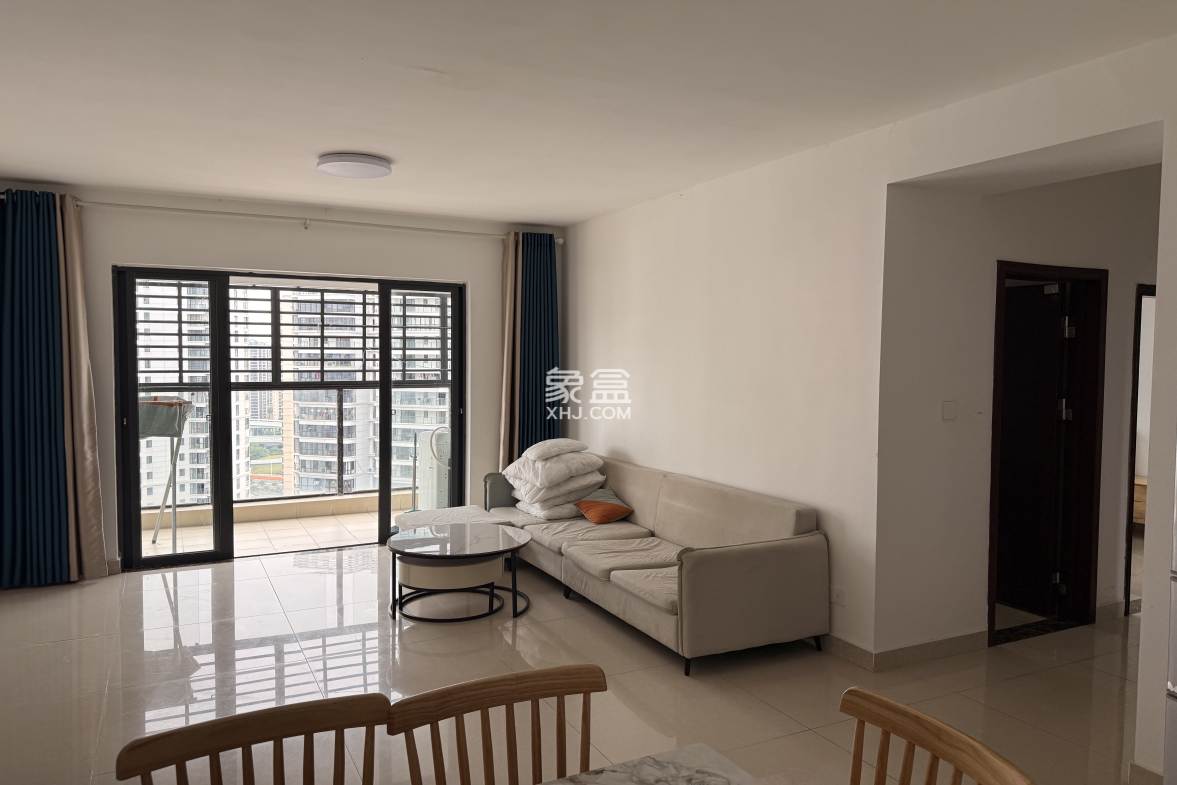 龙昆雅苑(中交·龙昆雅苑) 4室2厅2卫 3500.0元/月 龙昆雅苑(中交·龙昆雅苑) 4室2厅2卫 3500.0元/月室内图