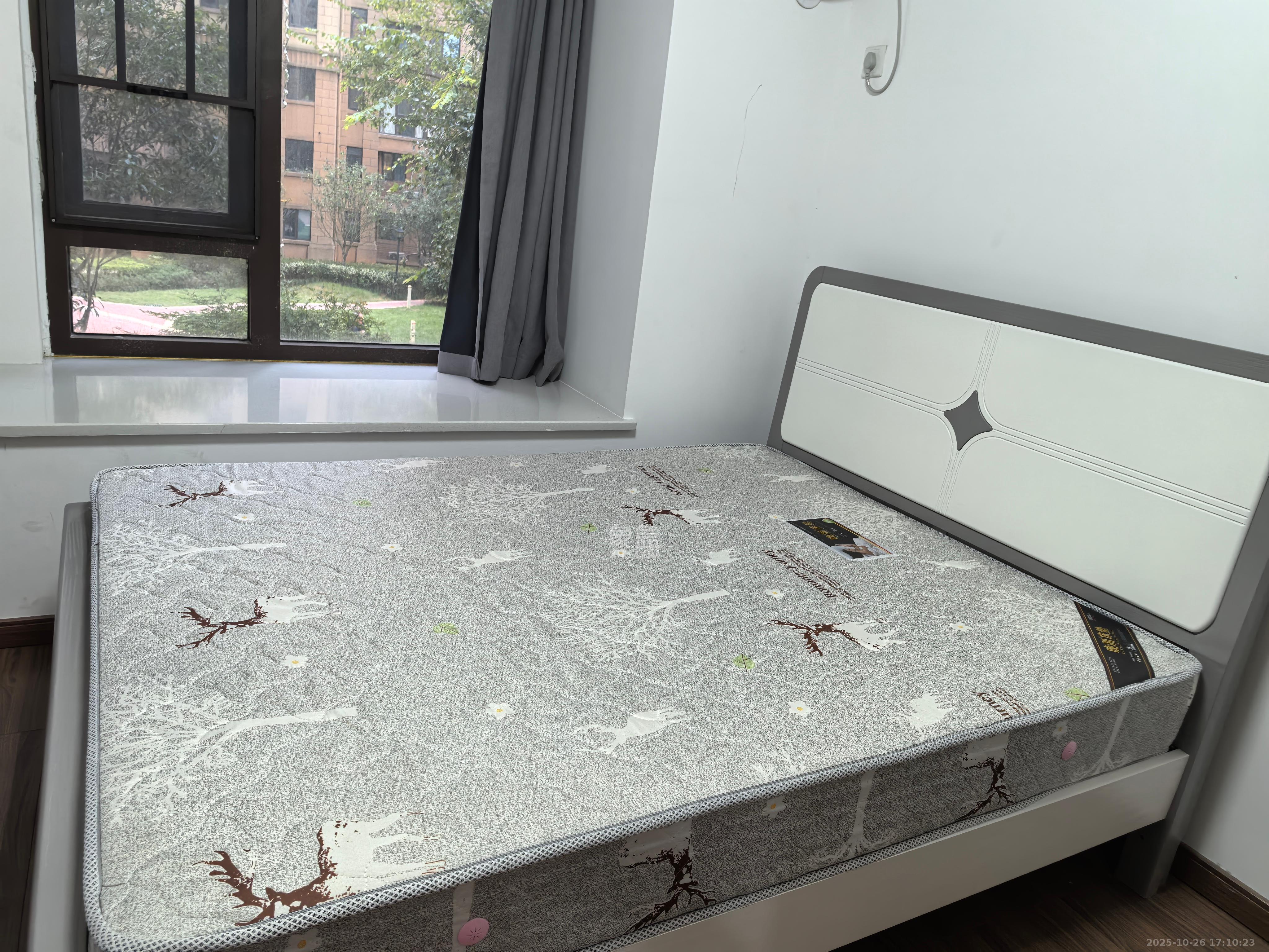 奥克斯缔壹城 4室2厅2卫 3000.0元/月 奥克斯缔壹城 4室2厅2卫 3000.0元/月室内图