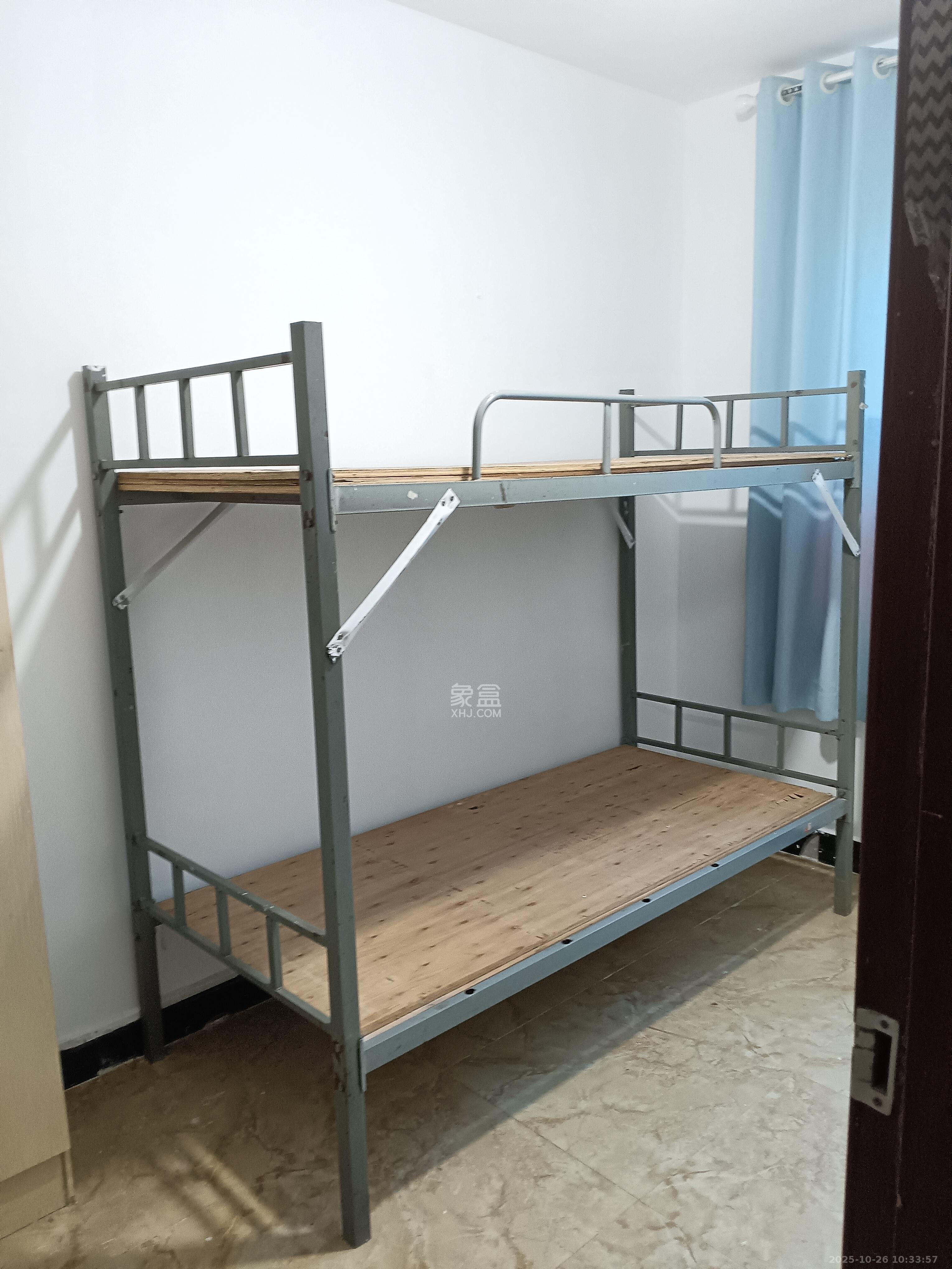 好家园  3室2厅1卫    1600.0元/月 好家园  3室2厅1卫    1600.0元/月室内图