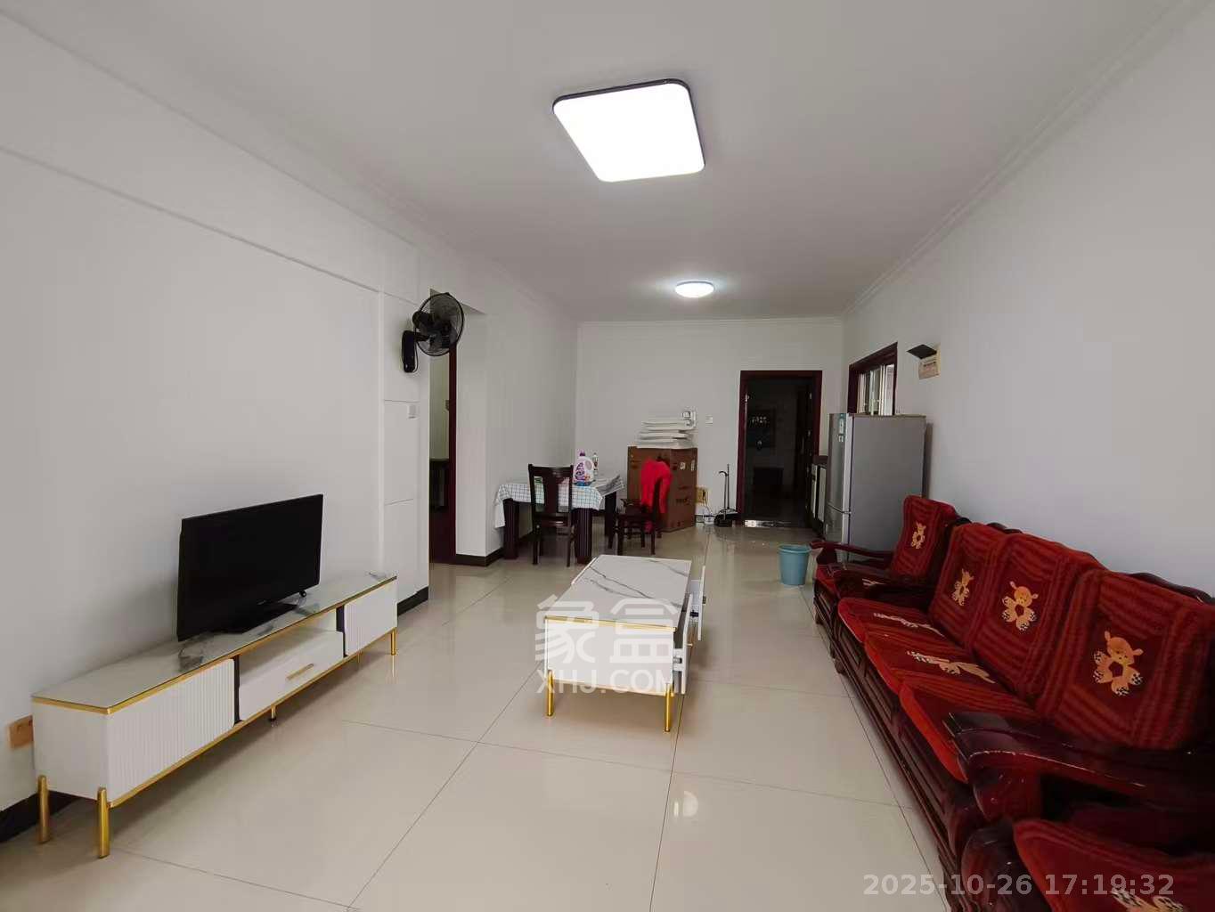 岳华嘉园  2室2厅1卫    1800.0元/月室内图