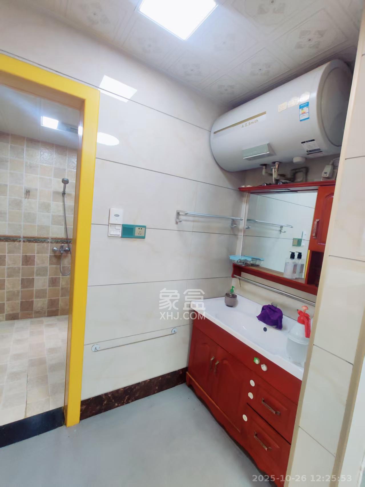 澳海澜庭  2室1厅1卫    1500.0元/月 澳海澜庭  2室1厅1卫    1500.0元/月室内图