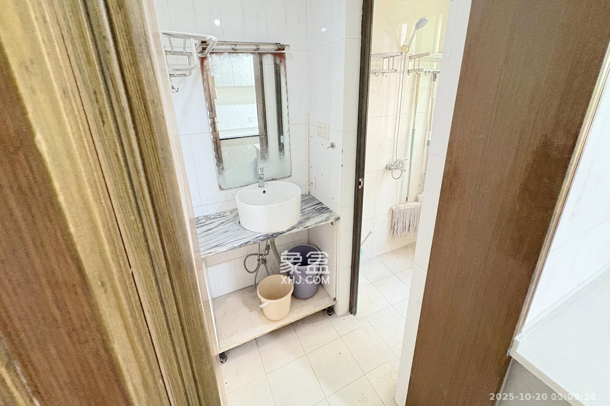 都市星光  4室2厅2卫    3500.0元/月室内图