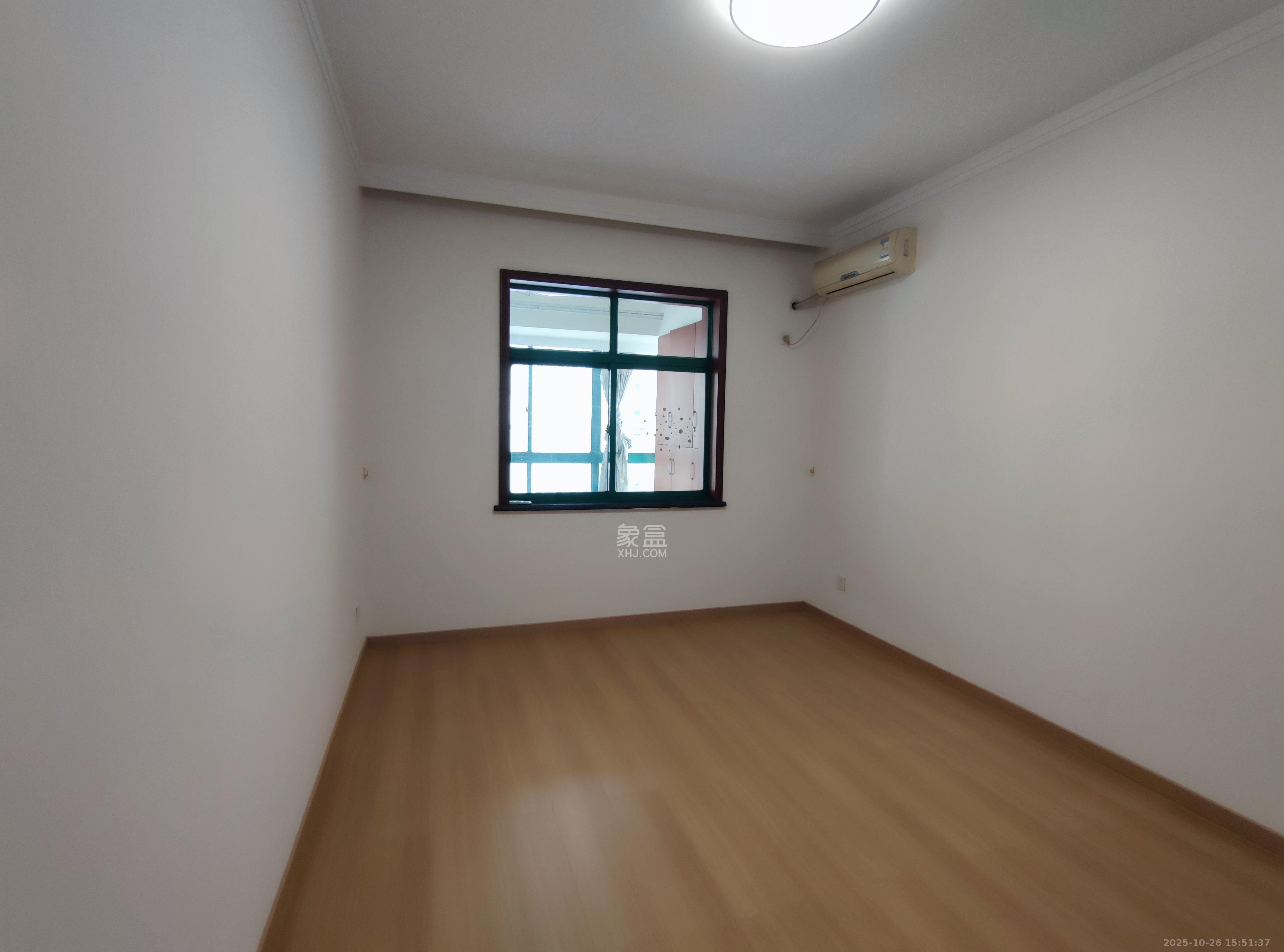 明城公寓 4室2厅2卫 2700.0元/月 明城公寓 4室2厅2卫 2700.0元/月室内图