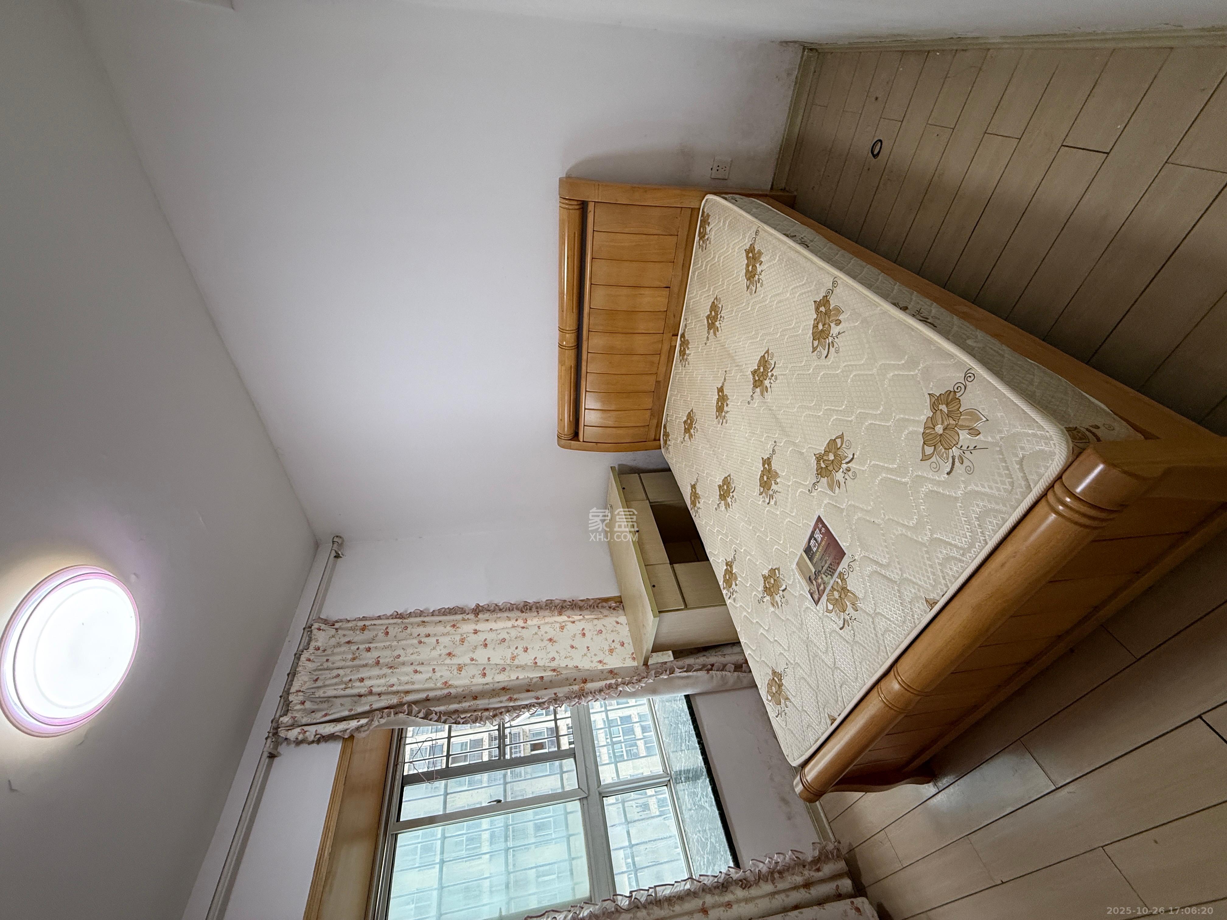 开源鑫苑  2室2厅1卫    1300.0元/月室内图