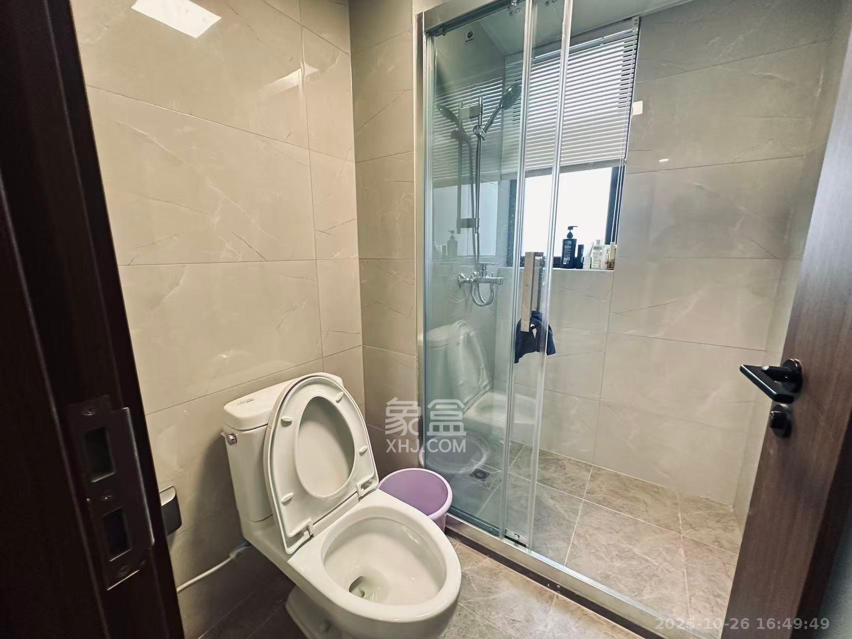 招商雍山湖  4室2厅2卫    3800.0元/月室内图