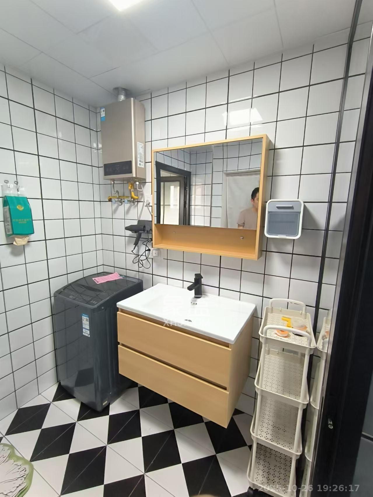 工农桥社区白马公寓(白马庙巷)  2室2厅1卫    2500.0元/月 工农桥社区白马公寓(白马庙巷)  2室2厅1卫    2500.0元/月室内图