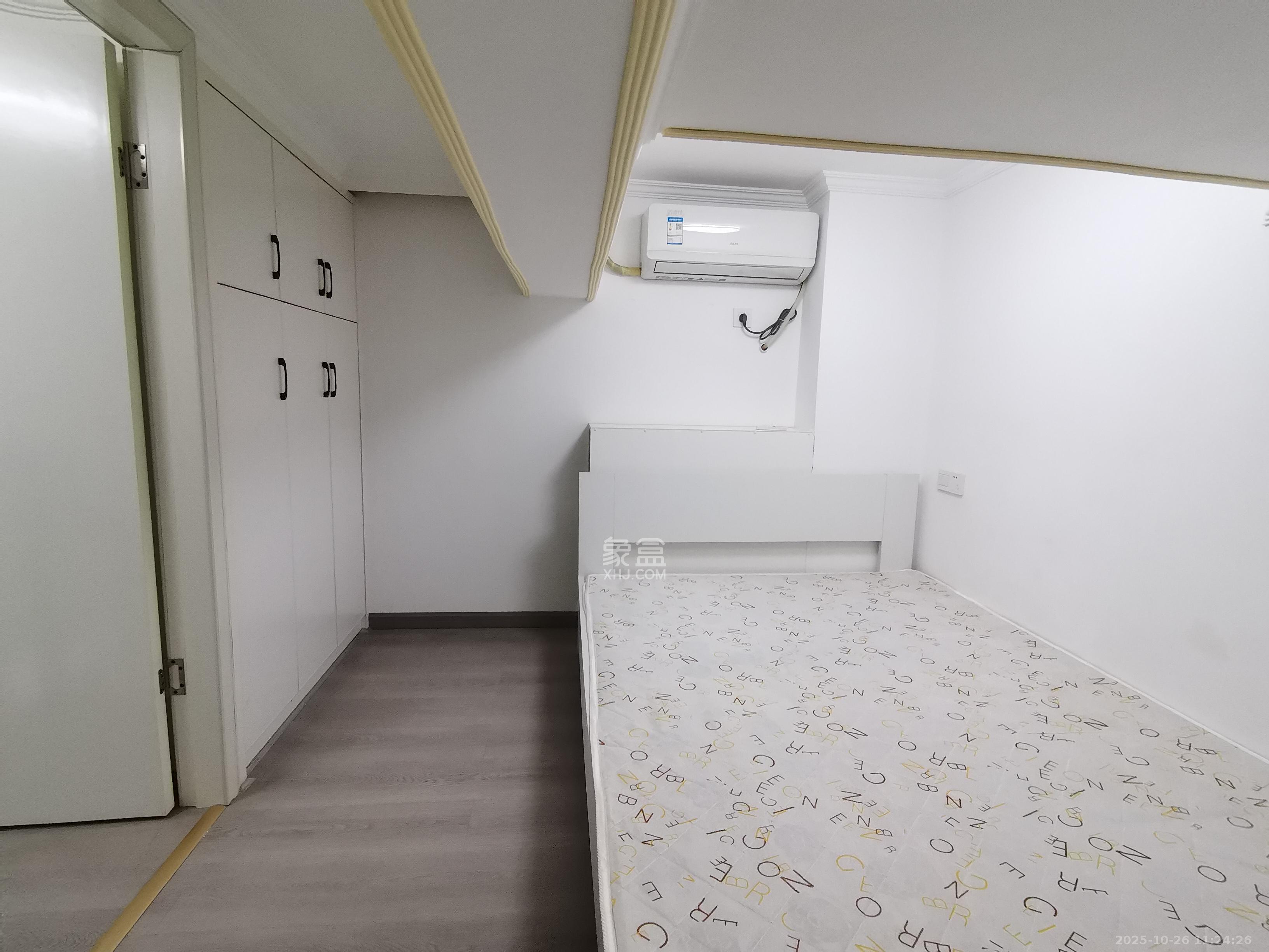 润和滨江府  2室1厅1卫    1800.0元/月室内图