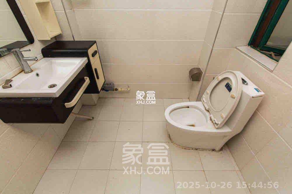 华盛世纪新城  4室2厅2卫    2200.0元/月 华盛世纪新城  4室2厅2卫    2200.0元/月室内图