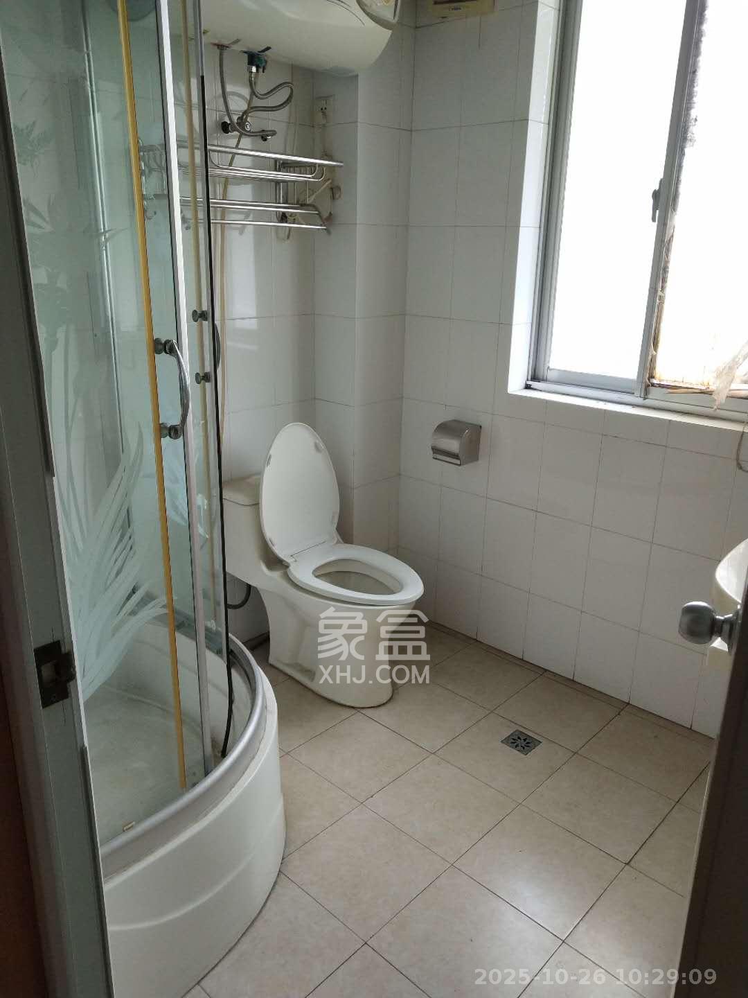 都市星光 3室2厅2卫 4100.0元/月 都市星光 3室2厅2卫 4100.0元/月室内图