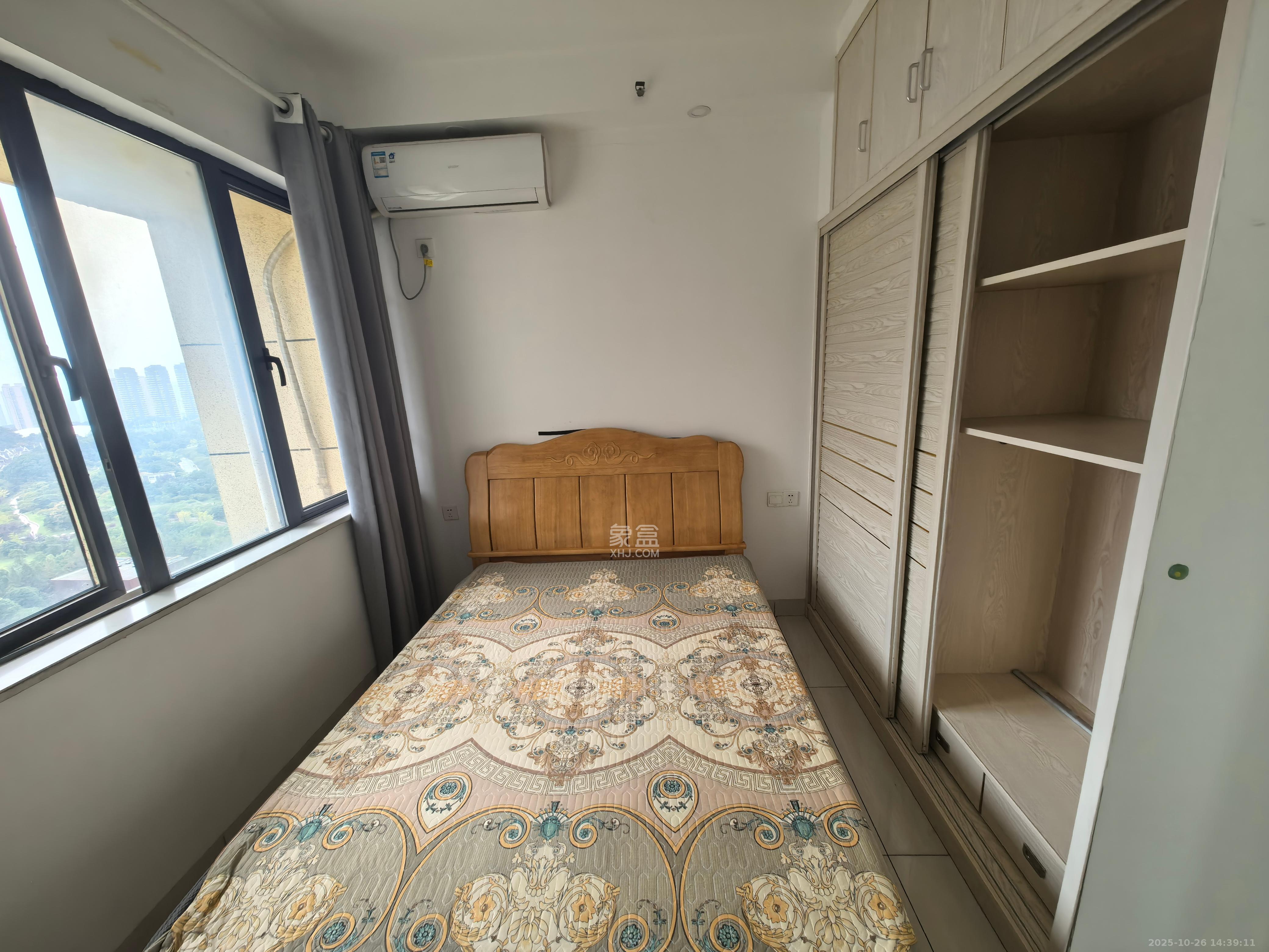 半山公馆(半山国际中心) 1室1厅1卫 2500.0元/月 半山公馆(半山国际中心) 1室1厅1卫 2500.0元/月室内图