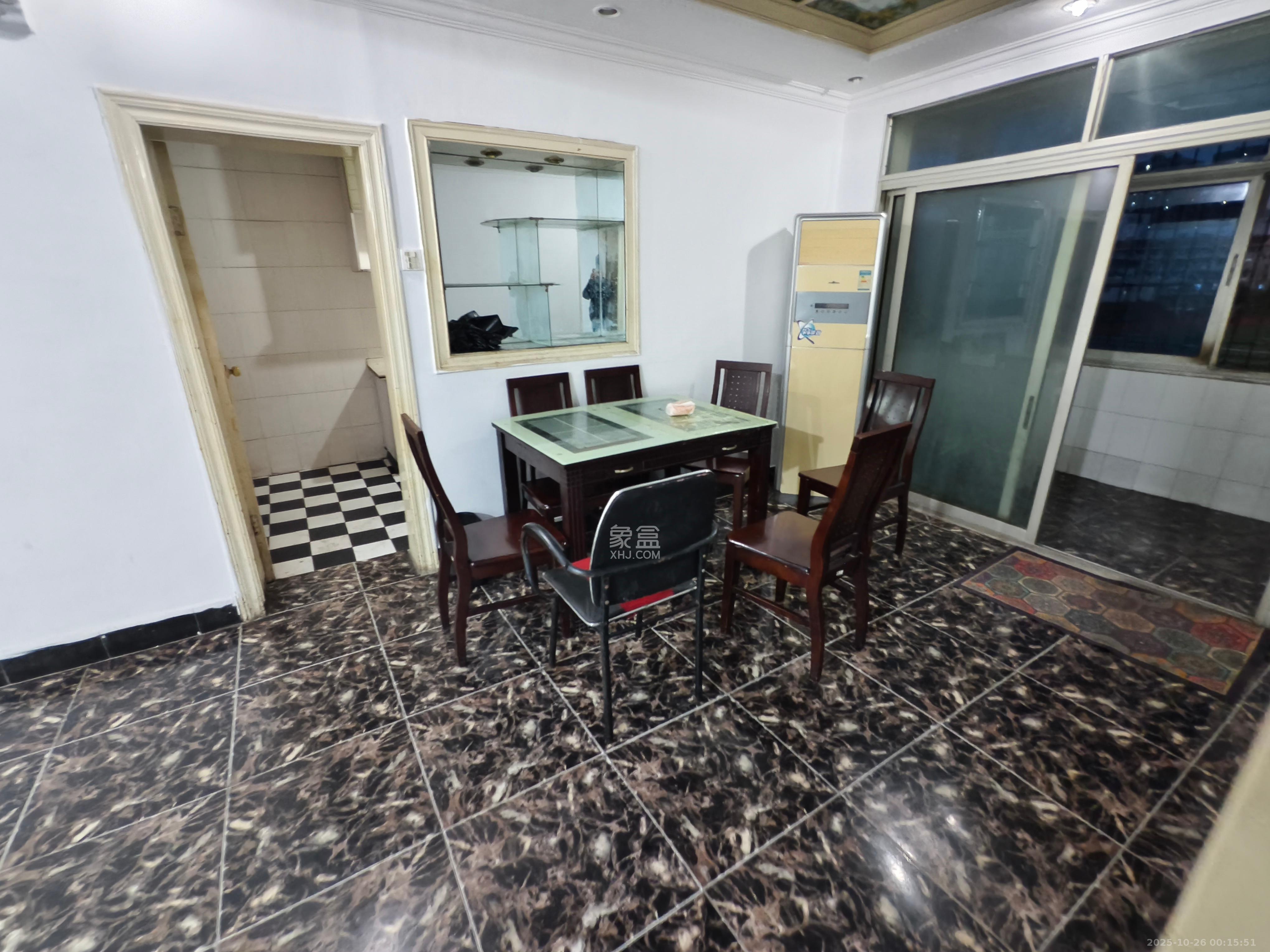 南湖公寓（万顺公寓）  3室1厅1卫    1600.0元/月