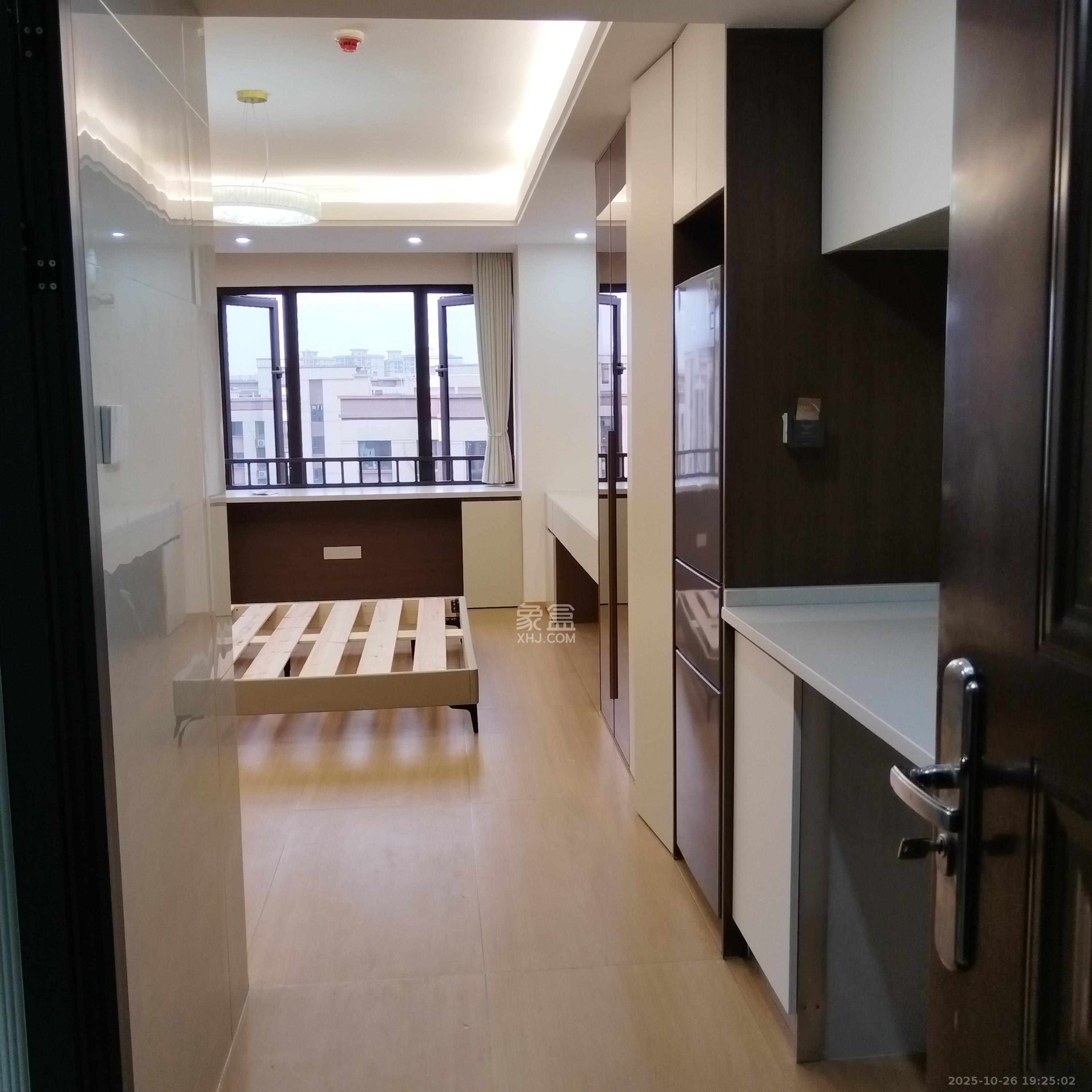 中海珑悦府 1室1厅1卫 1300.0元/月 中海珑悦府 1室1厅1卫 1300.0元/月室内图