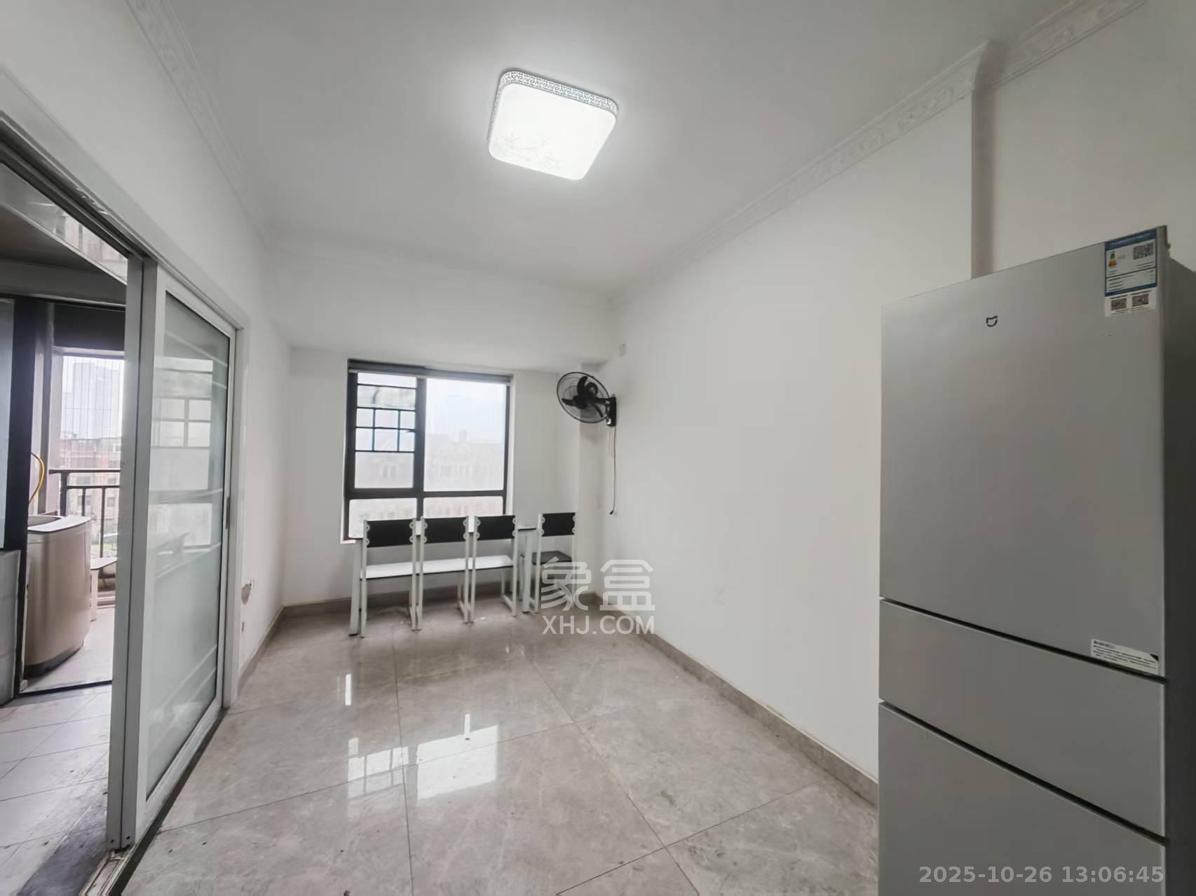 中海梅溪湖壹号  3室2厅2卫    2600.0元/月室内图