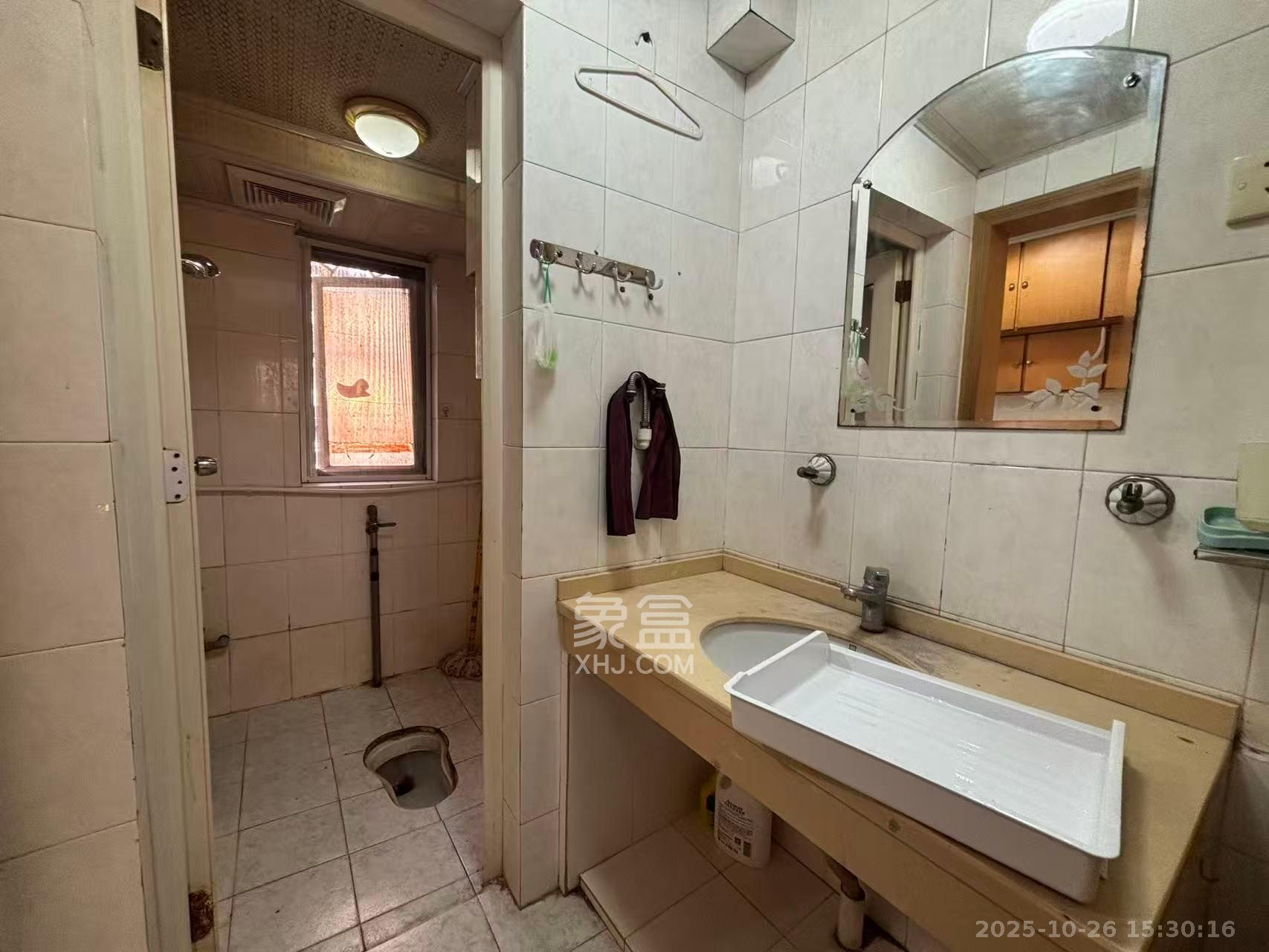 湘计花园  3室2厅1卫    2000.0元/月室内图