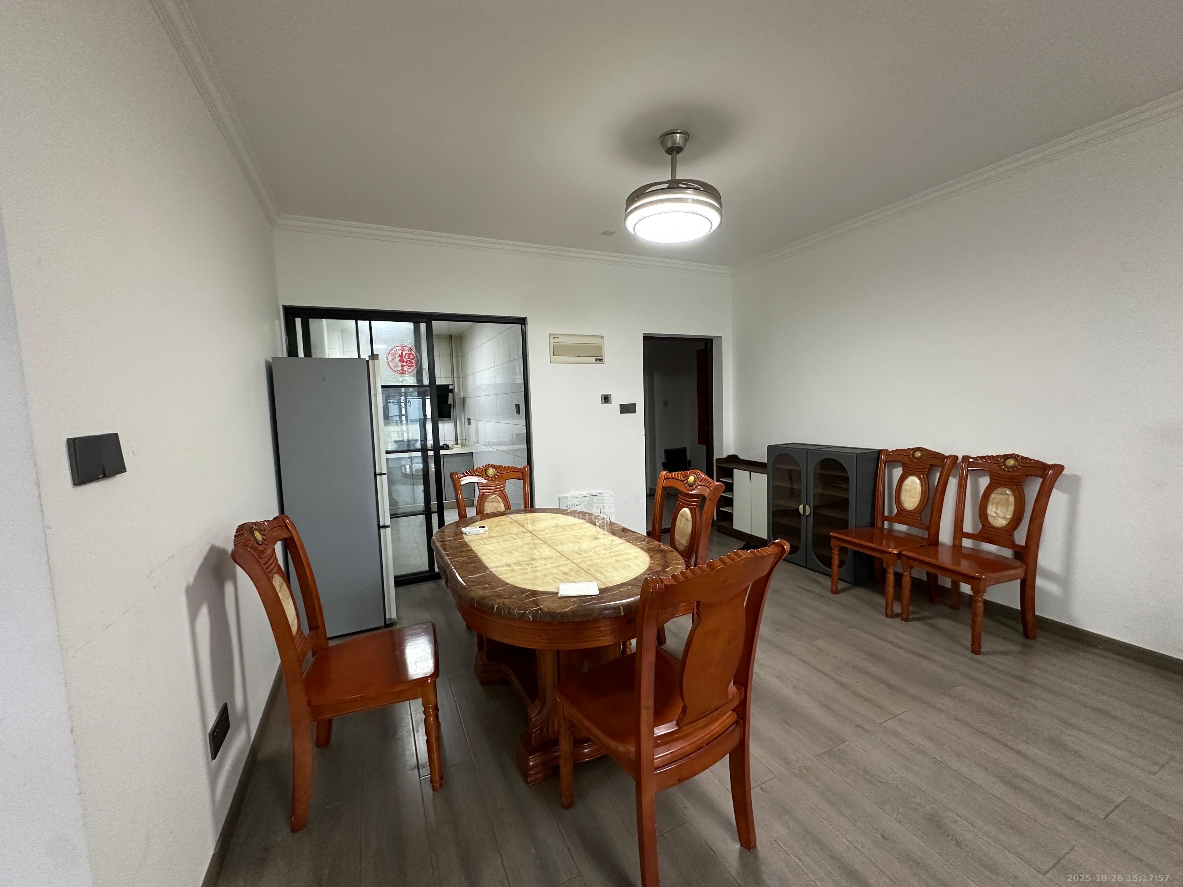 鑫苑木莲世家  3室2厅2卫    2800.0元/月室内图