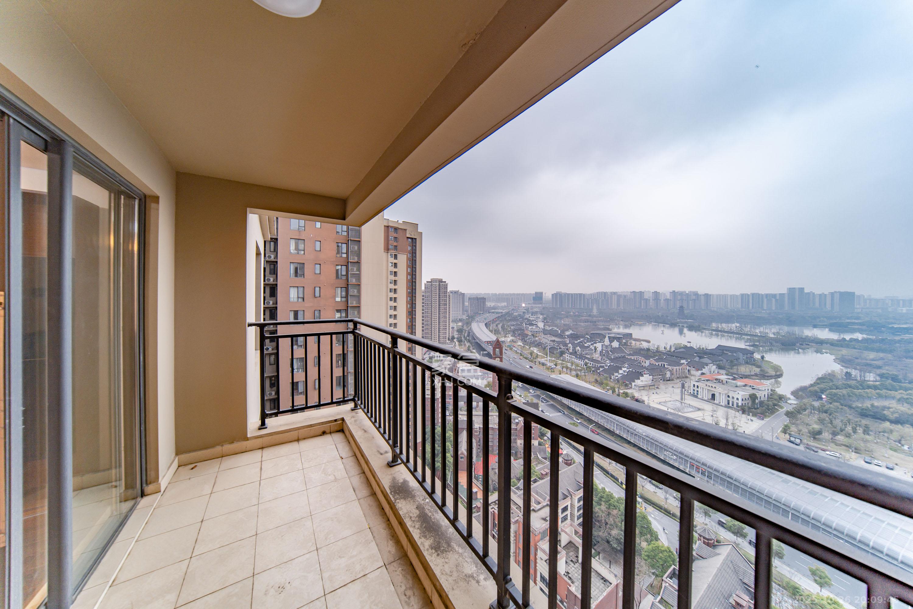 万科白鹭郡  4室2厅2卫    146.0万 万科白鹭郡  4室2厅2卫    146.0万阳台