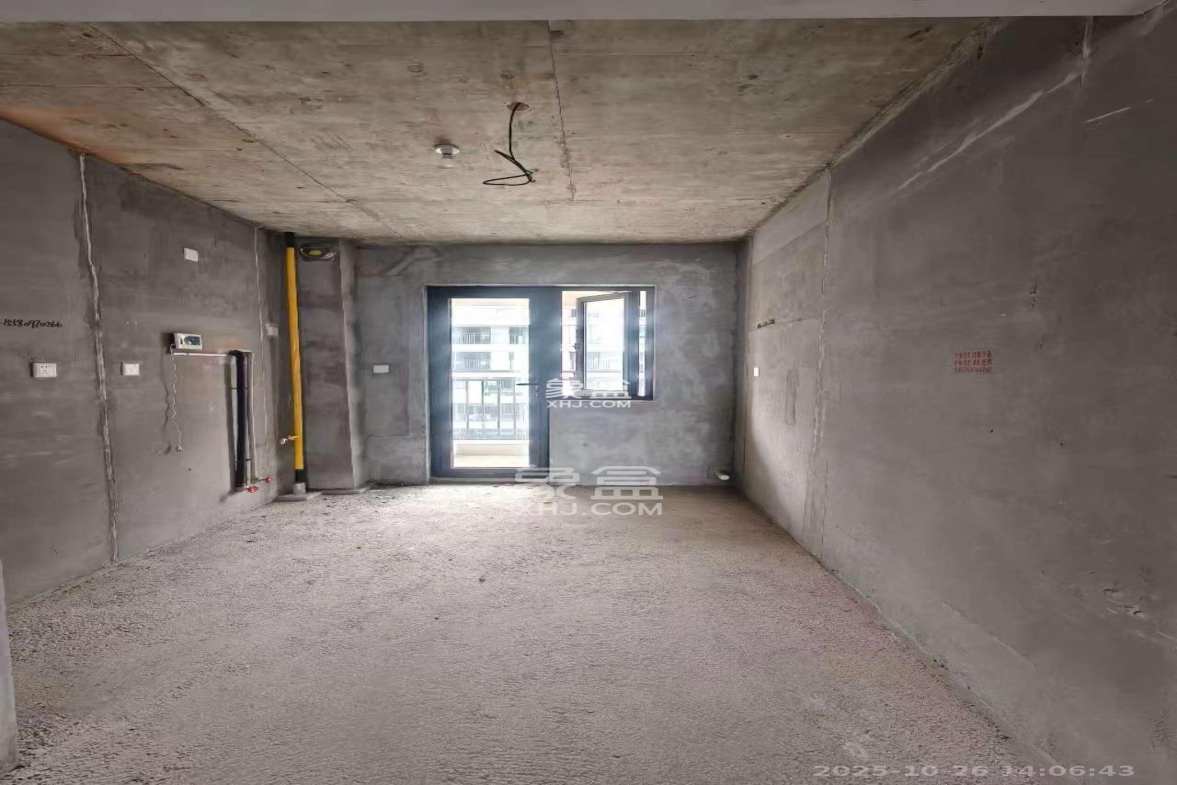 保利金香槟 3室2厅2卫 1880.0元/月 保利金香槟 3室2厅2卫 1880.0元/月室内图