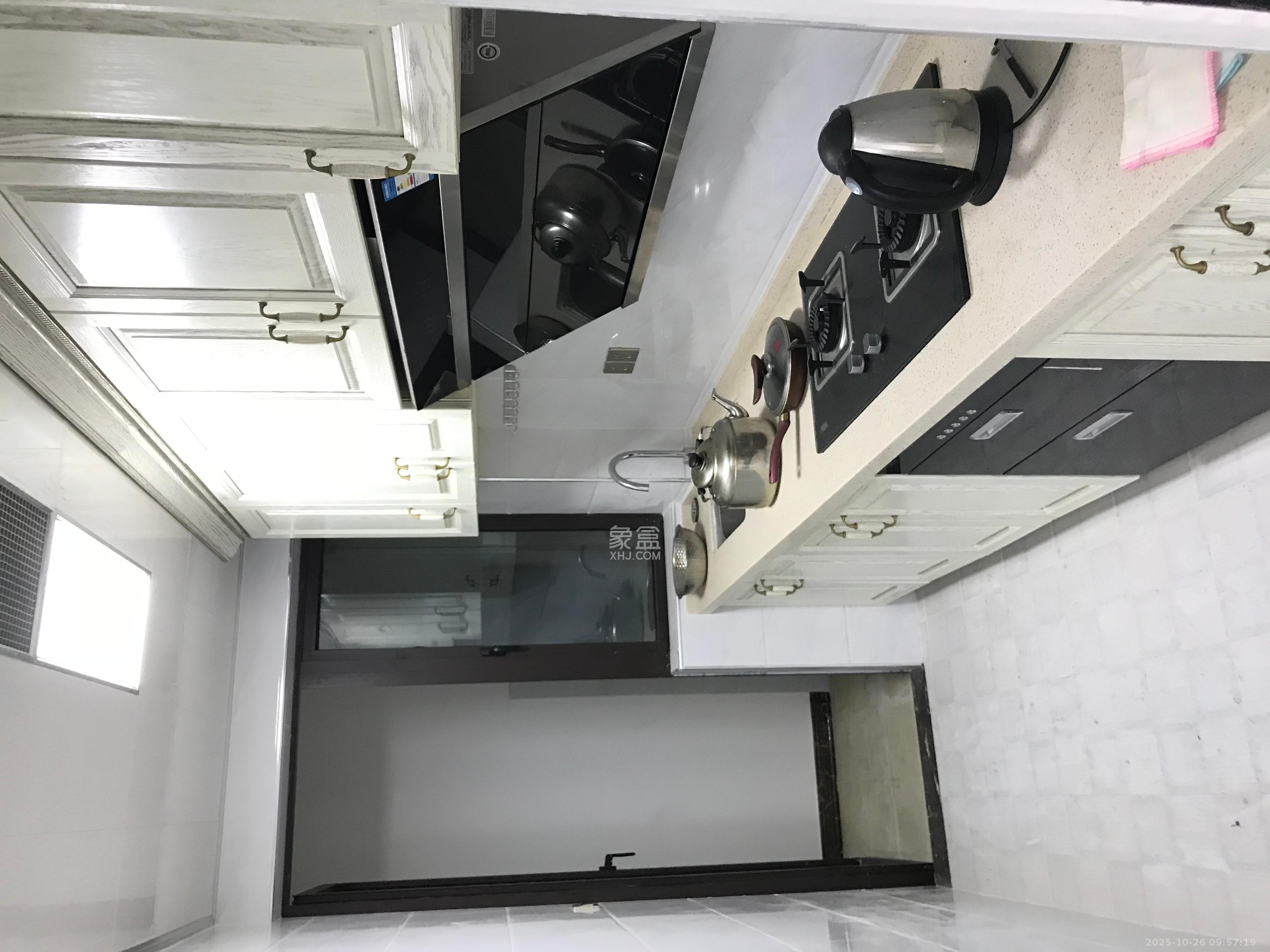 保利麓谷林语D区  1室2厅1卫    2200.0元/月 保利麓谷林语D区  1室2厅1卫    2200.0元/月室内图1