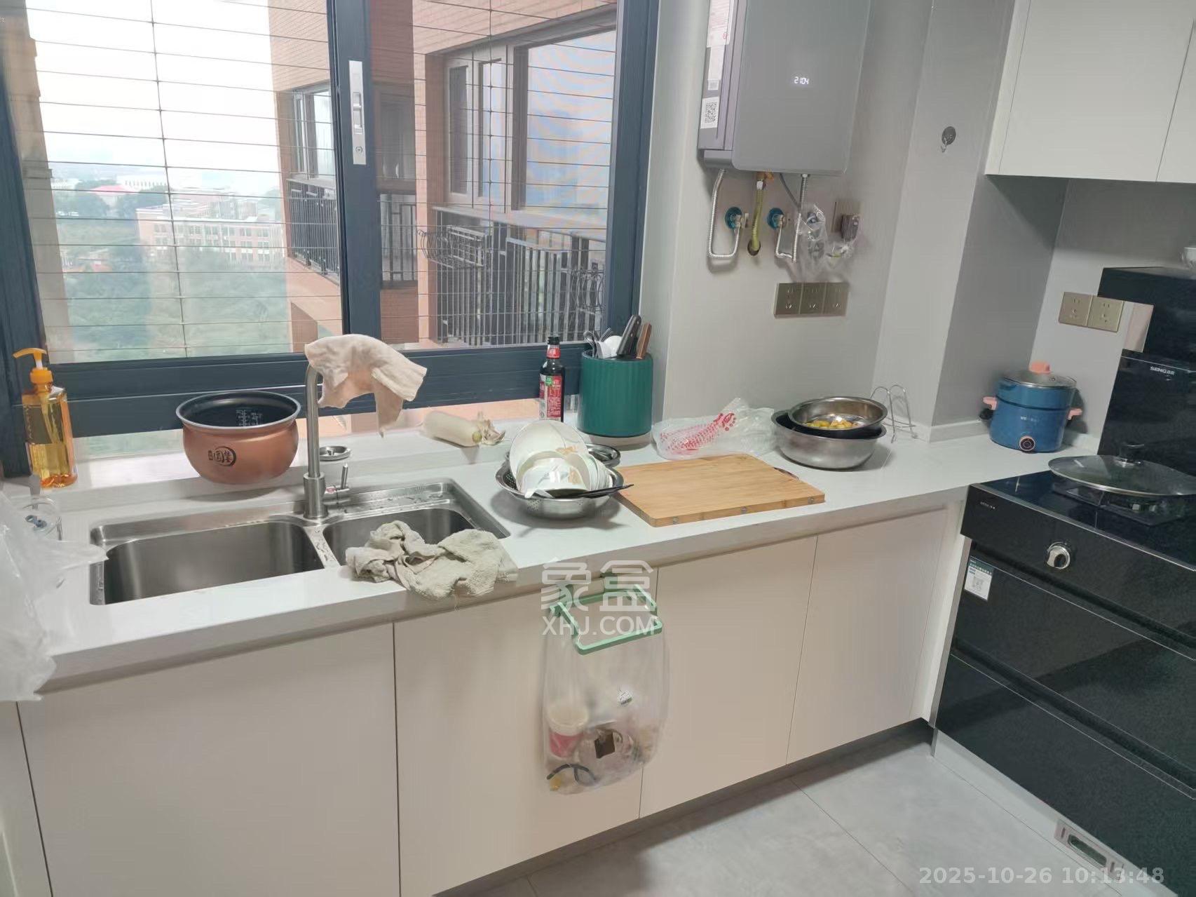 香樟鑫都  4室2厅2卫    4000.0元/月室内图