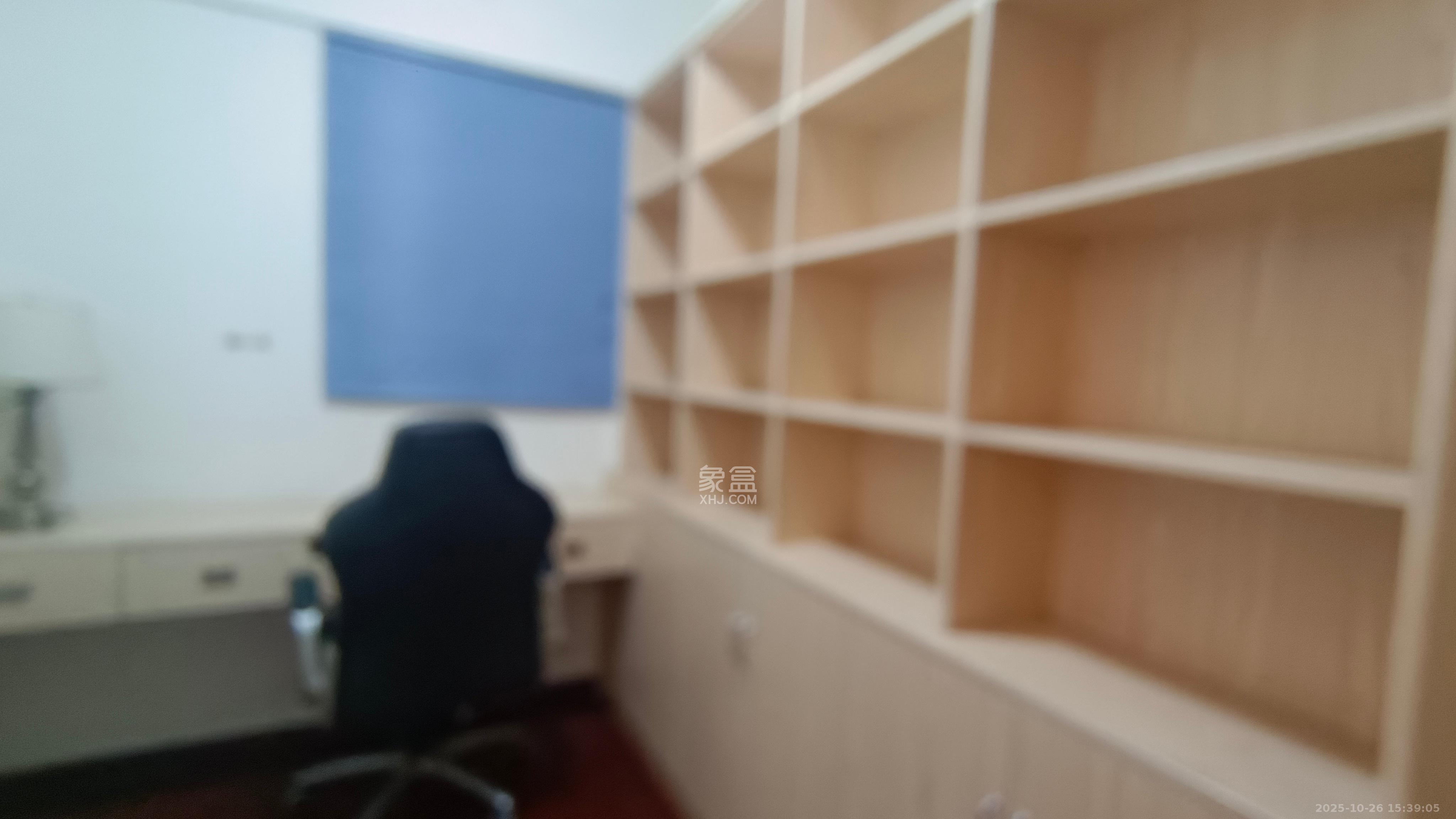 湘江世纪城贯江苑  3室2厅2卫    2500.0元/月 湘江世纪城贯江苑  3室2厅2卫    2500.0元/月室内图