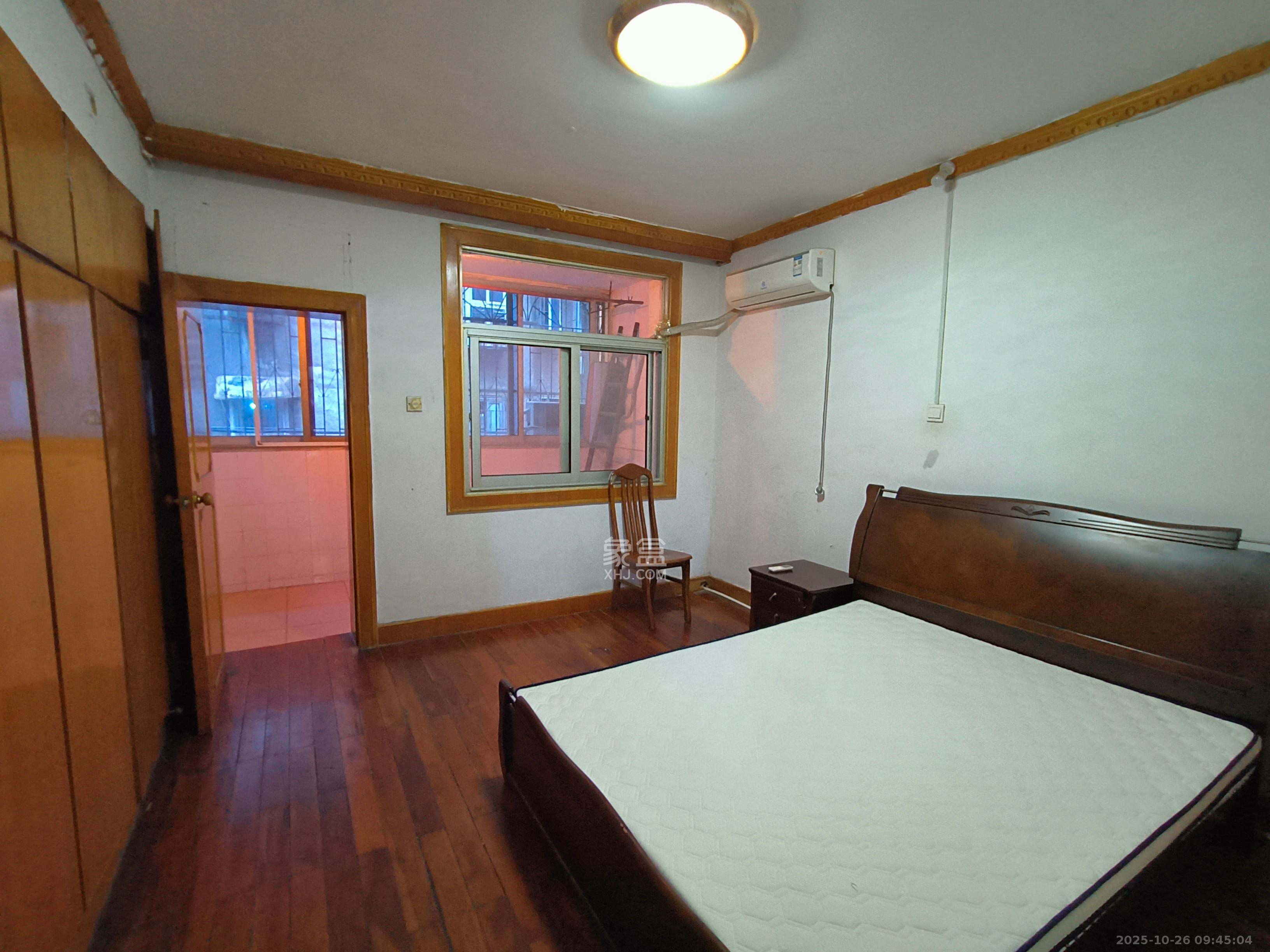 东广济桥社区  3室1厅1卫    2000.0元/月室内图