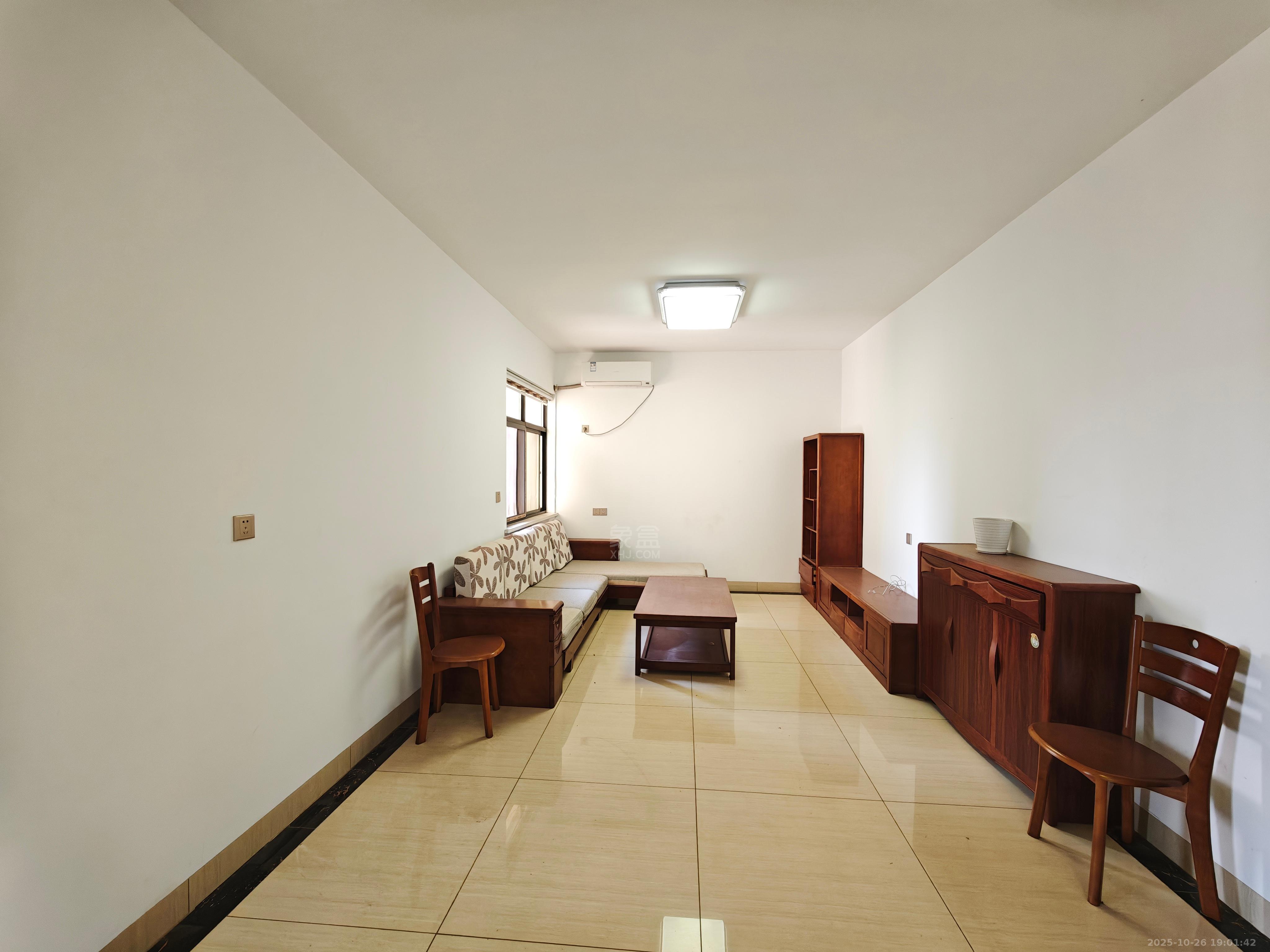 武广国际学苑  2室2厅1卫    1800.0元/月