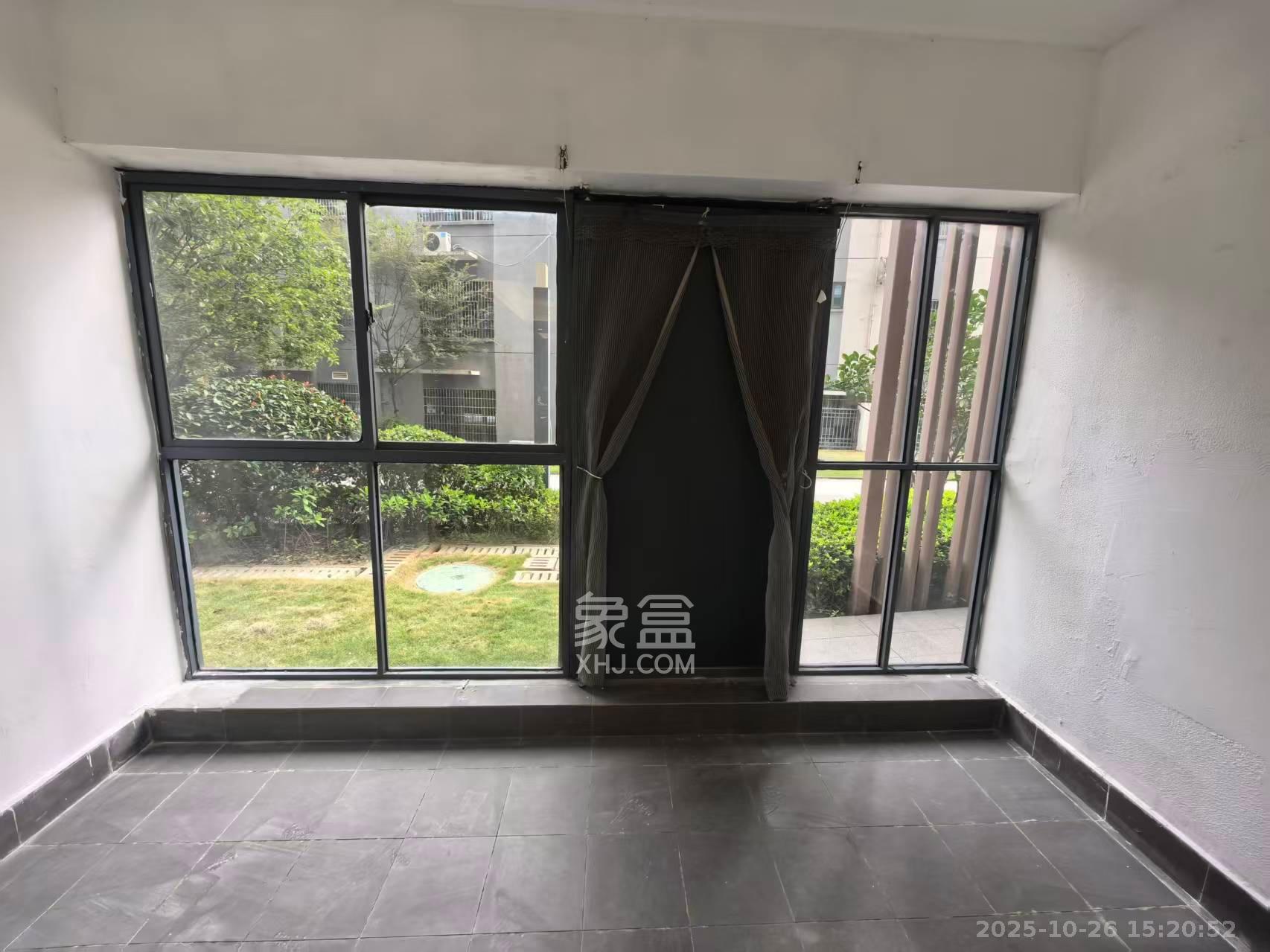 富力十号  3室2厅2卫    3200.0元/月室内图