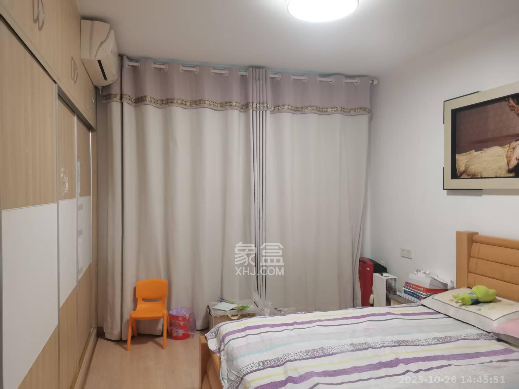 中建芙蓉嘉苑  4室2厅2卫    2600.0元/月 中建芙蓉嘉苑  4室2厅2卫    2600.0元/月室内图