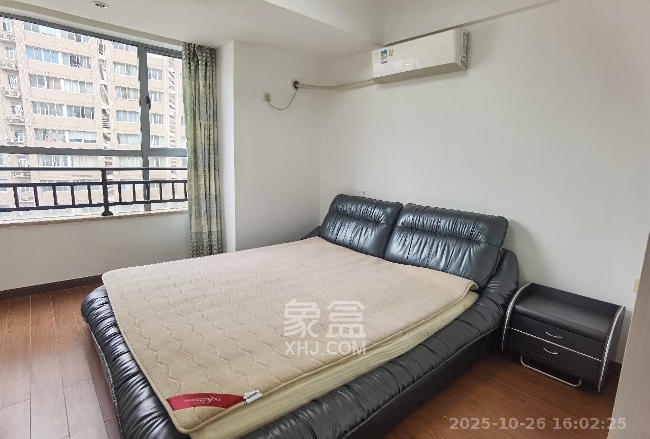 西子一间  2室1厅1卫    2200.0元/月 西子一间  2室1厅1卫    2200.0元/月室内图