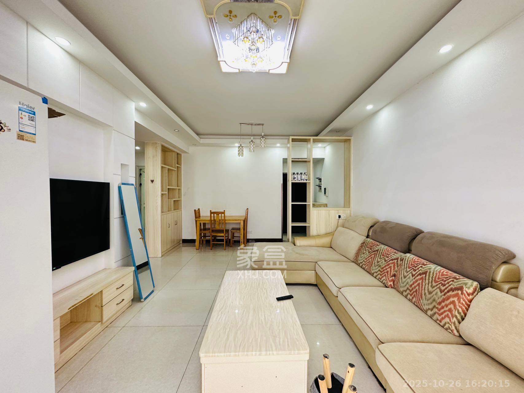 上河国际C区  3室2厅1卫    2500.0元/月室内图