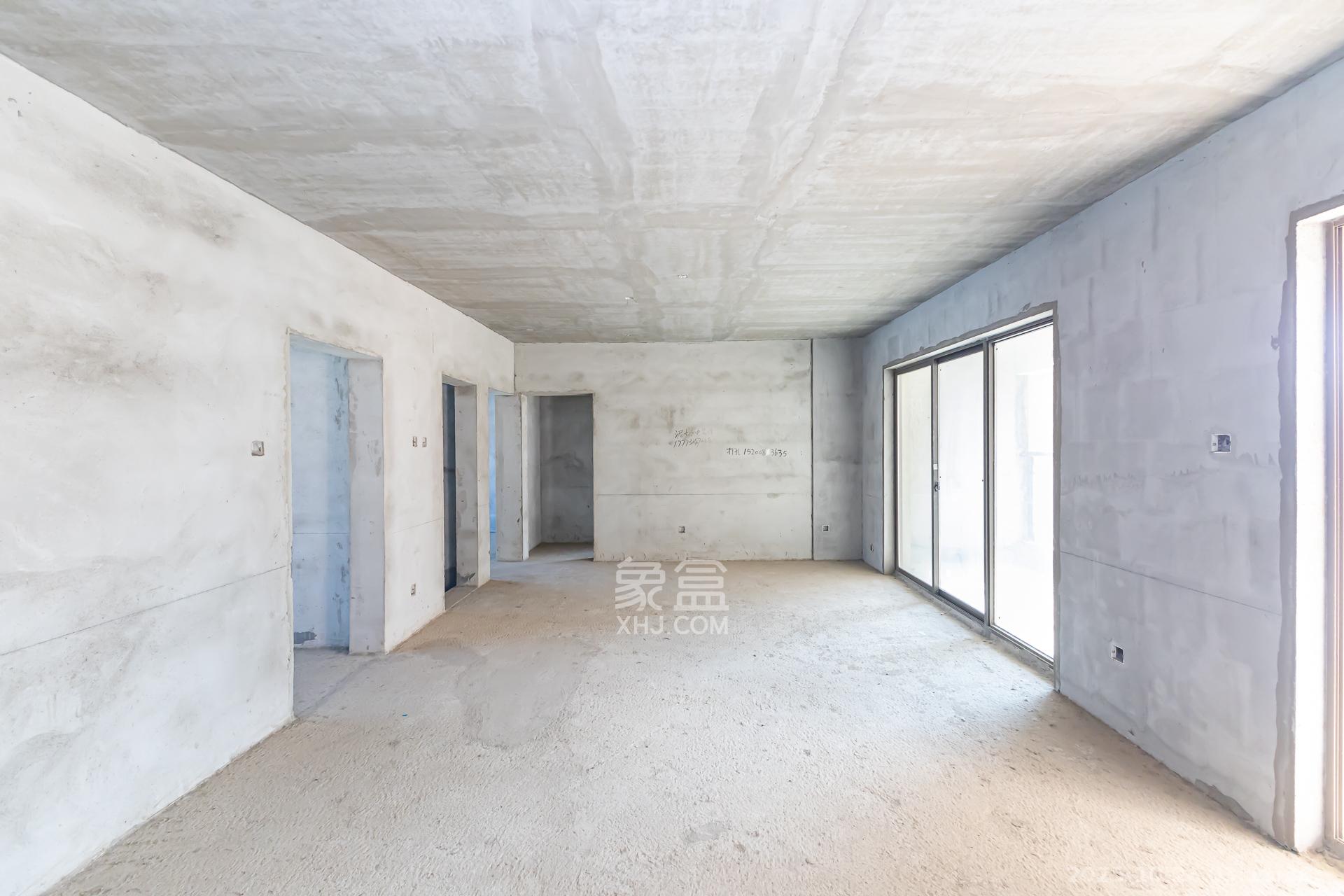 润和又一城  4室2厅2卫    95.0万 润和又一城  4室2厅2卫    95.0万客厅