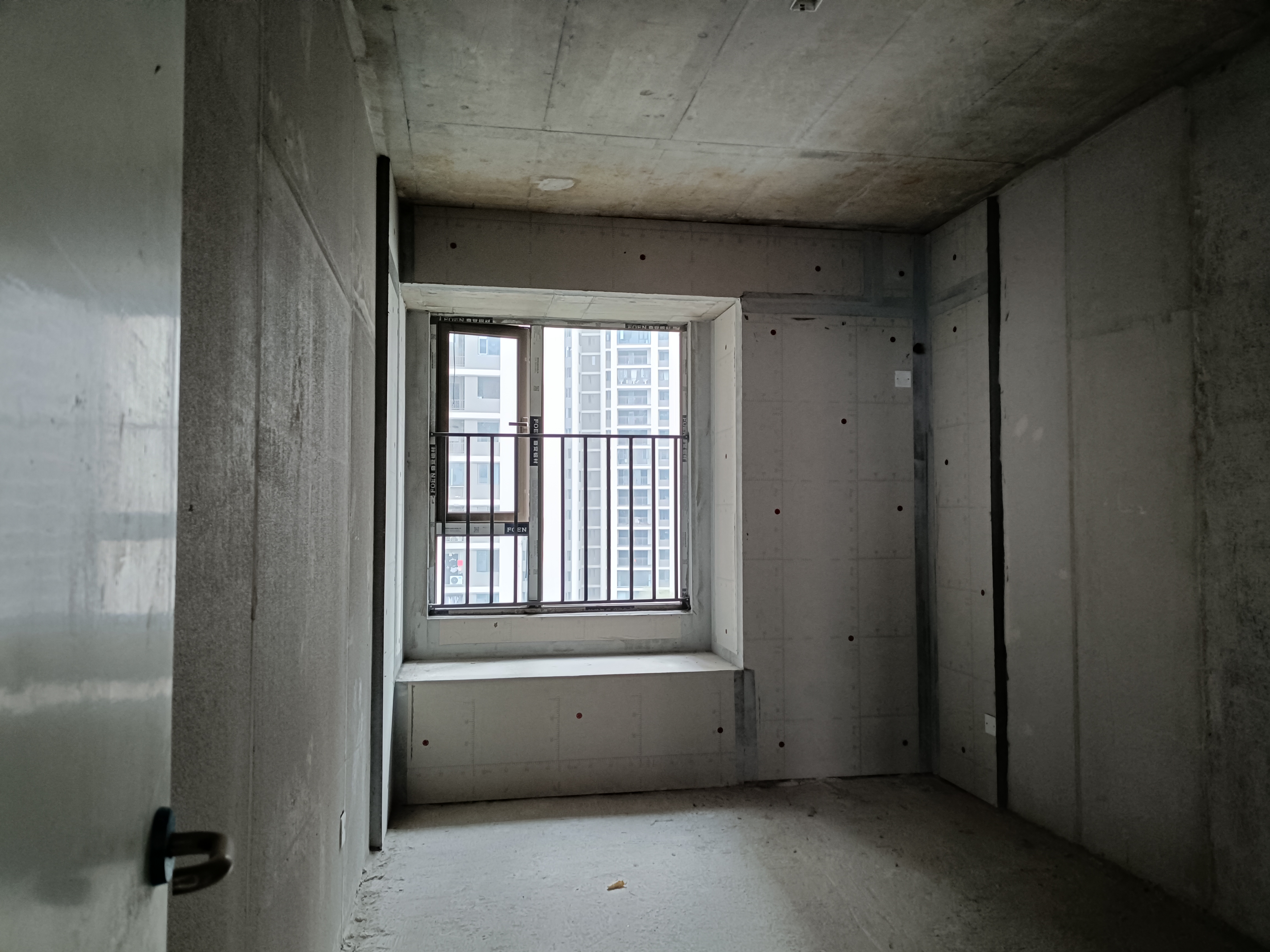 吾悦广场  5室2厅2卫    79.8万客厅