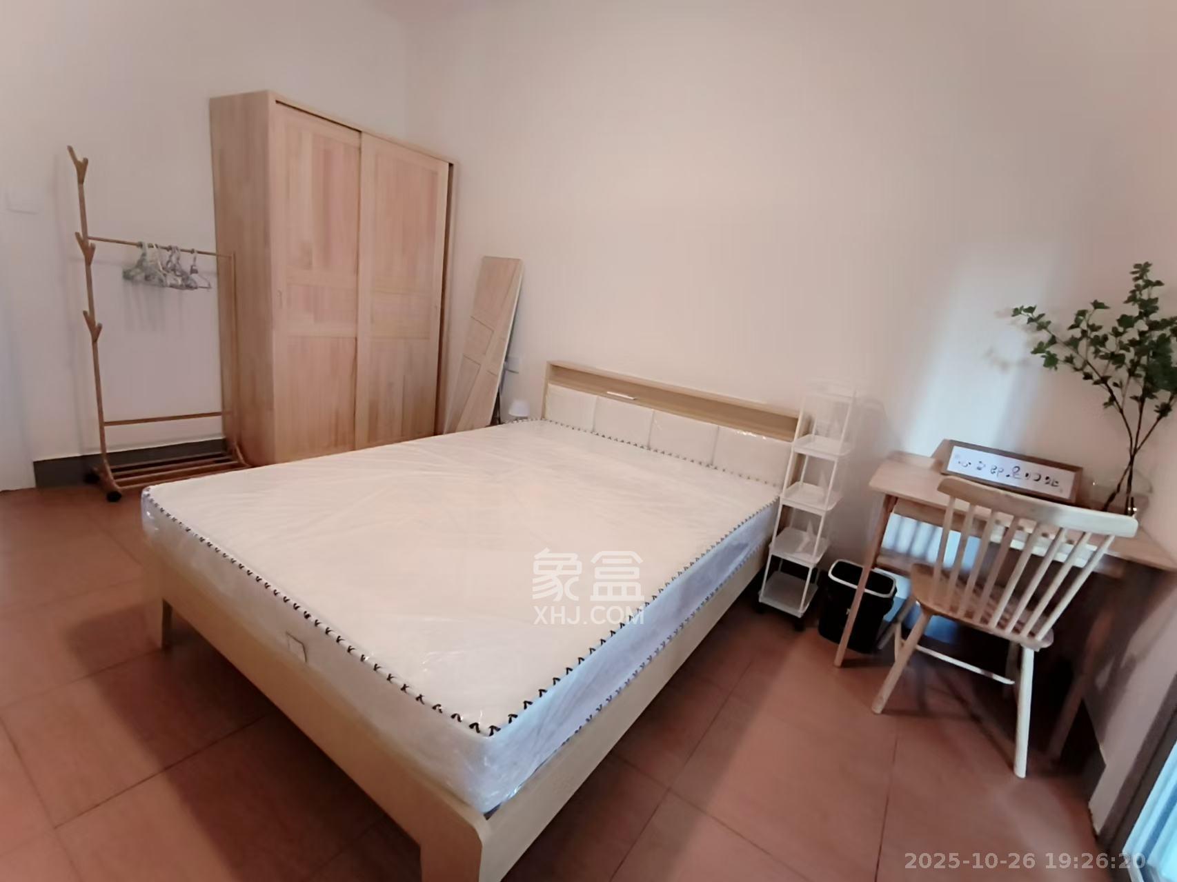 工农桥社区白马公寓(白马庙巷)  2室2厅1卫    2500.0元/月 工农桥社区白马公寓(白马庙巷)  2室2厅1卫    2500.0元/月室内图