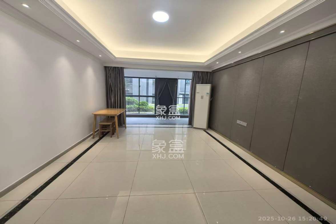 富力十号 3室2厅2卫 3200.0元/月 富力十号 3室2厅2卫 3200.0元/月室内图