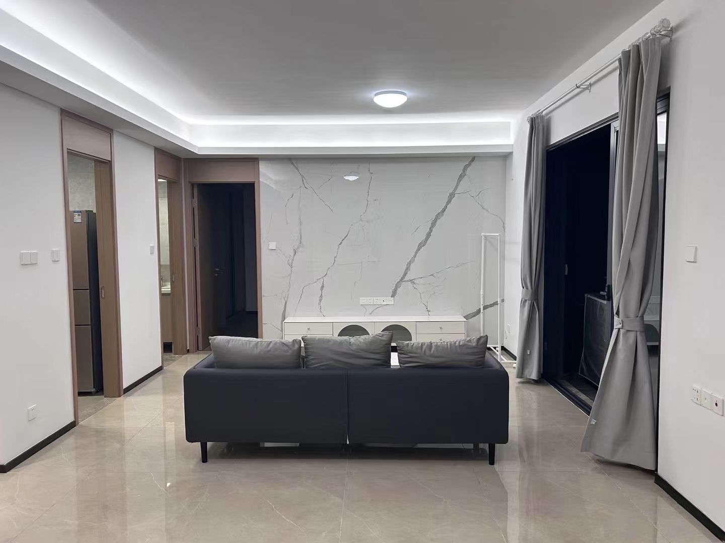 华润中心二期东悦府  2室2厅1卫    210.0万客厅