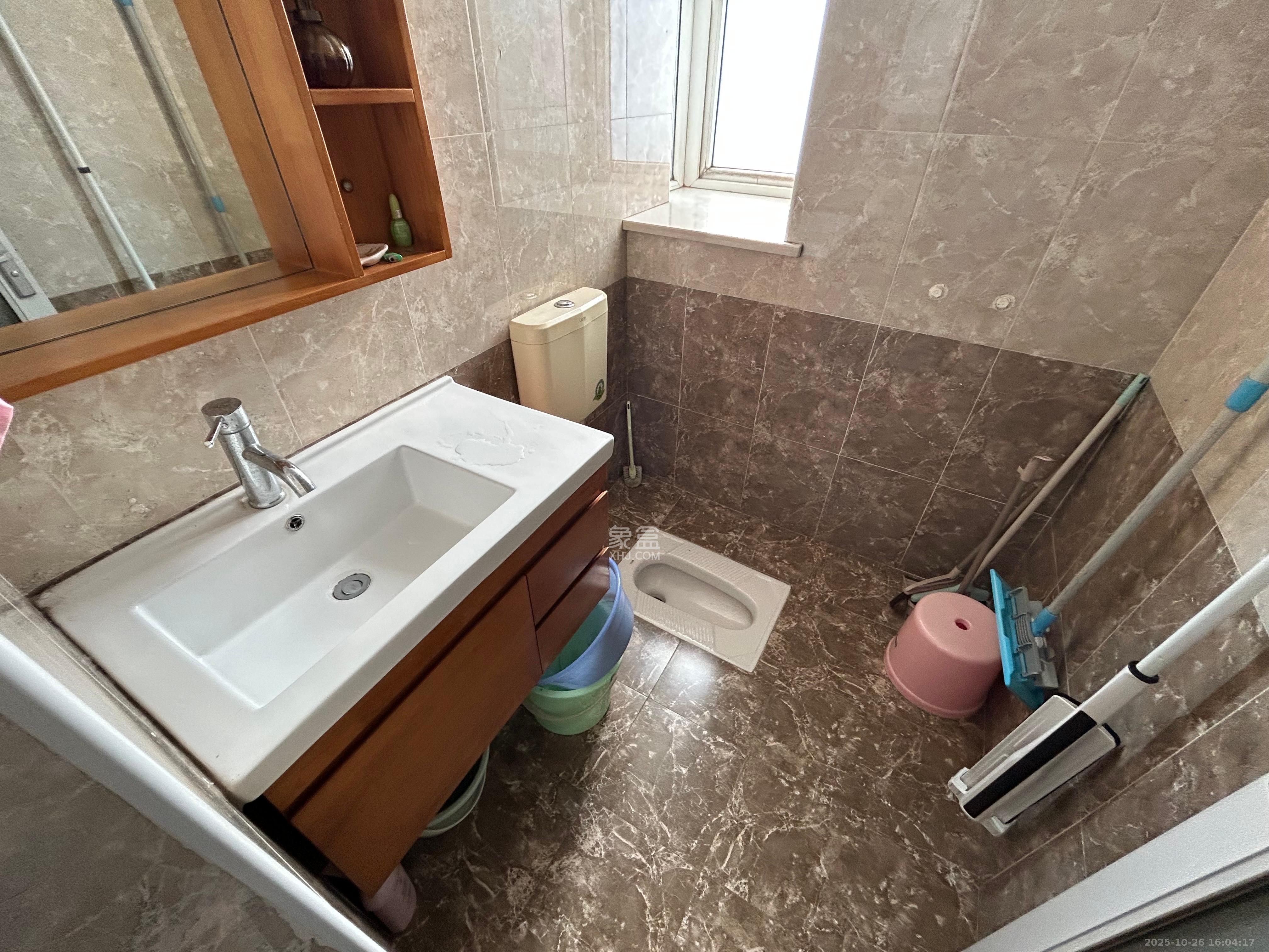 凯乐国际城  2室2厅1卫    2800.0元/月 凯乐国际城  2室2厅1卫    2800.0元/月室内图